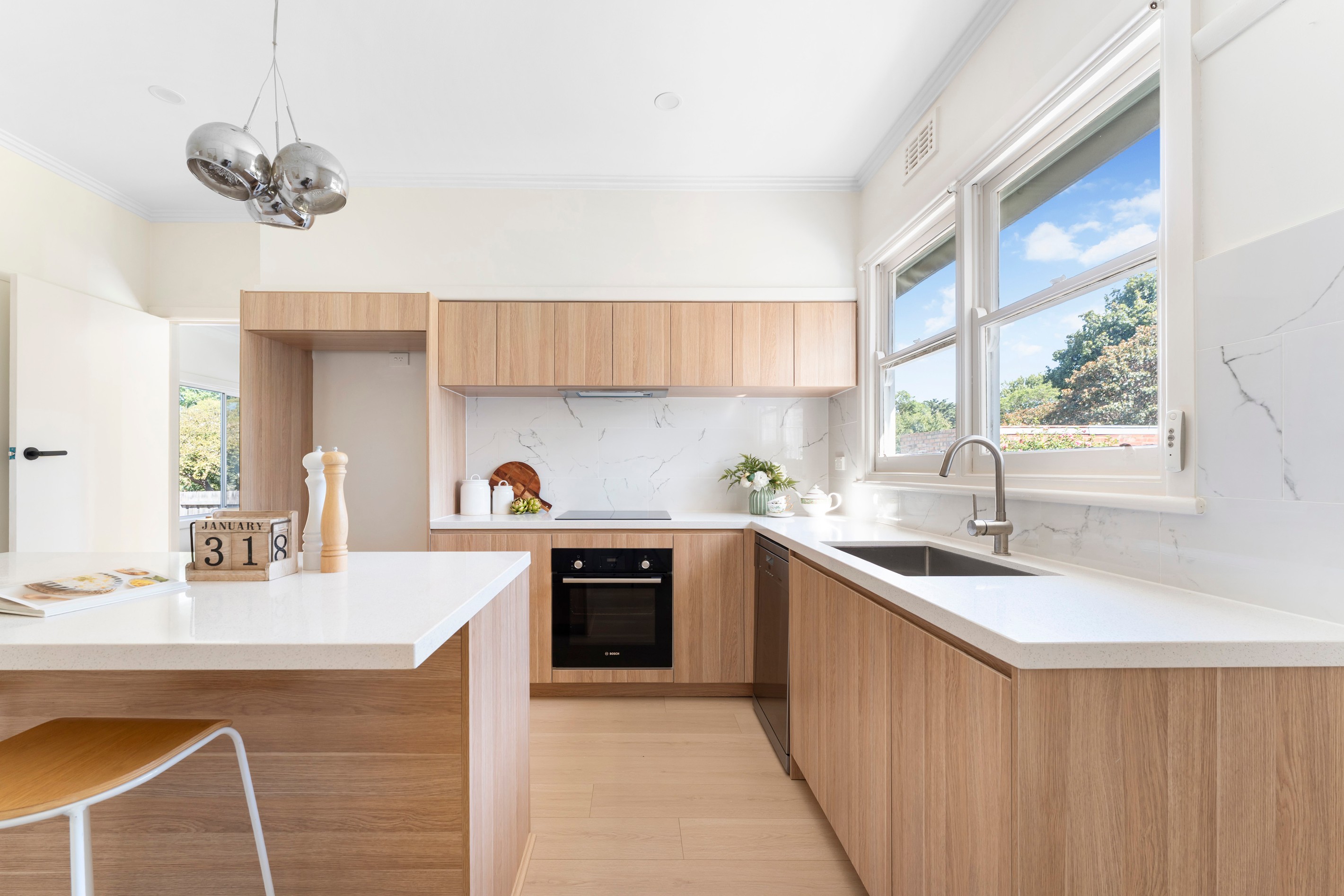 11 Stuart Avenue, Cheltenham, VIC 3192