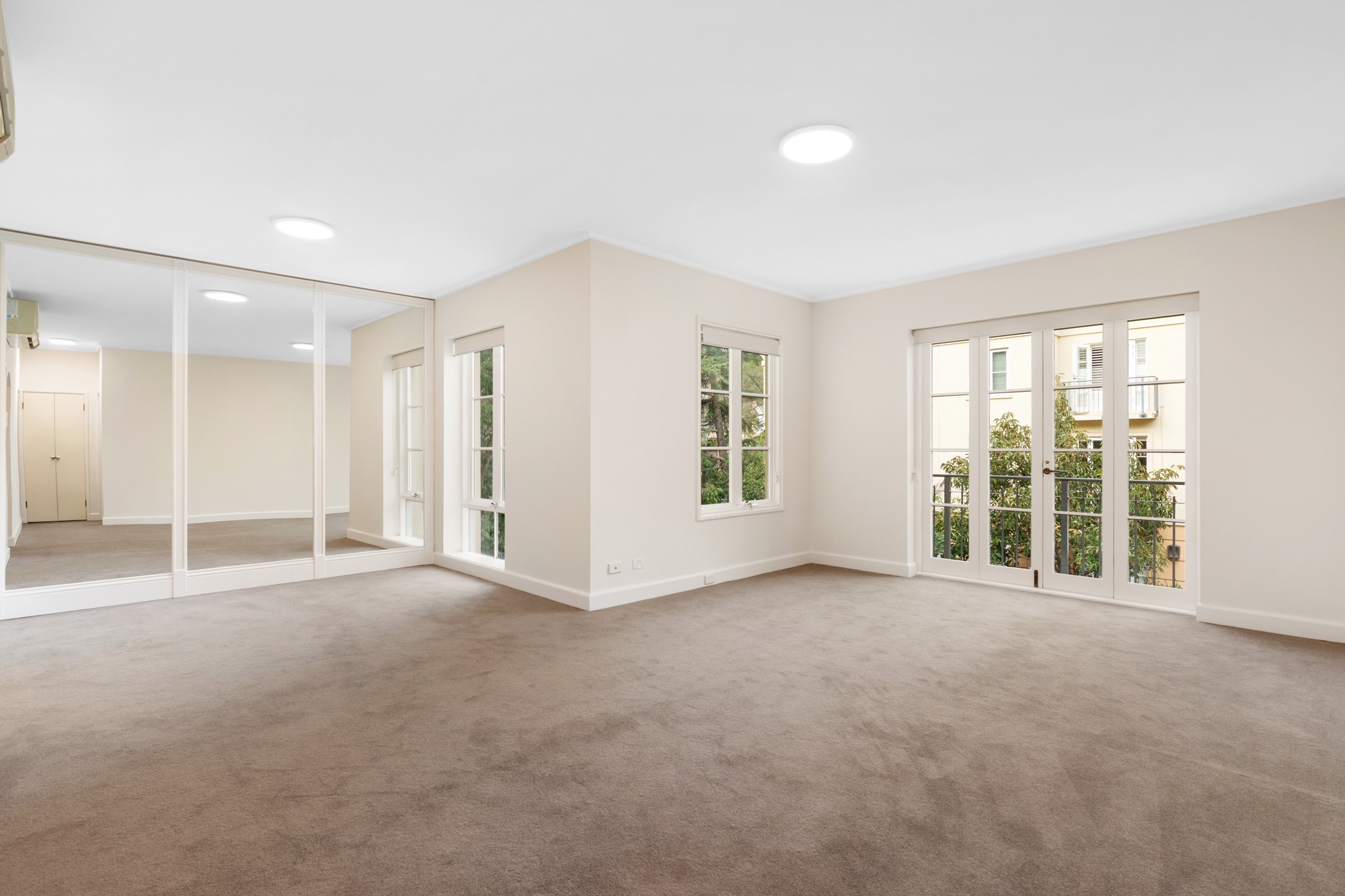 32/201 Wellington Parade South, East Melbourne, VIC 3002