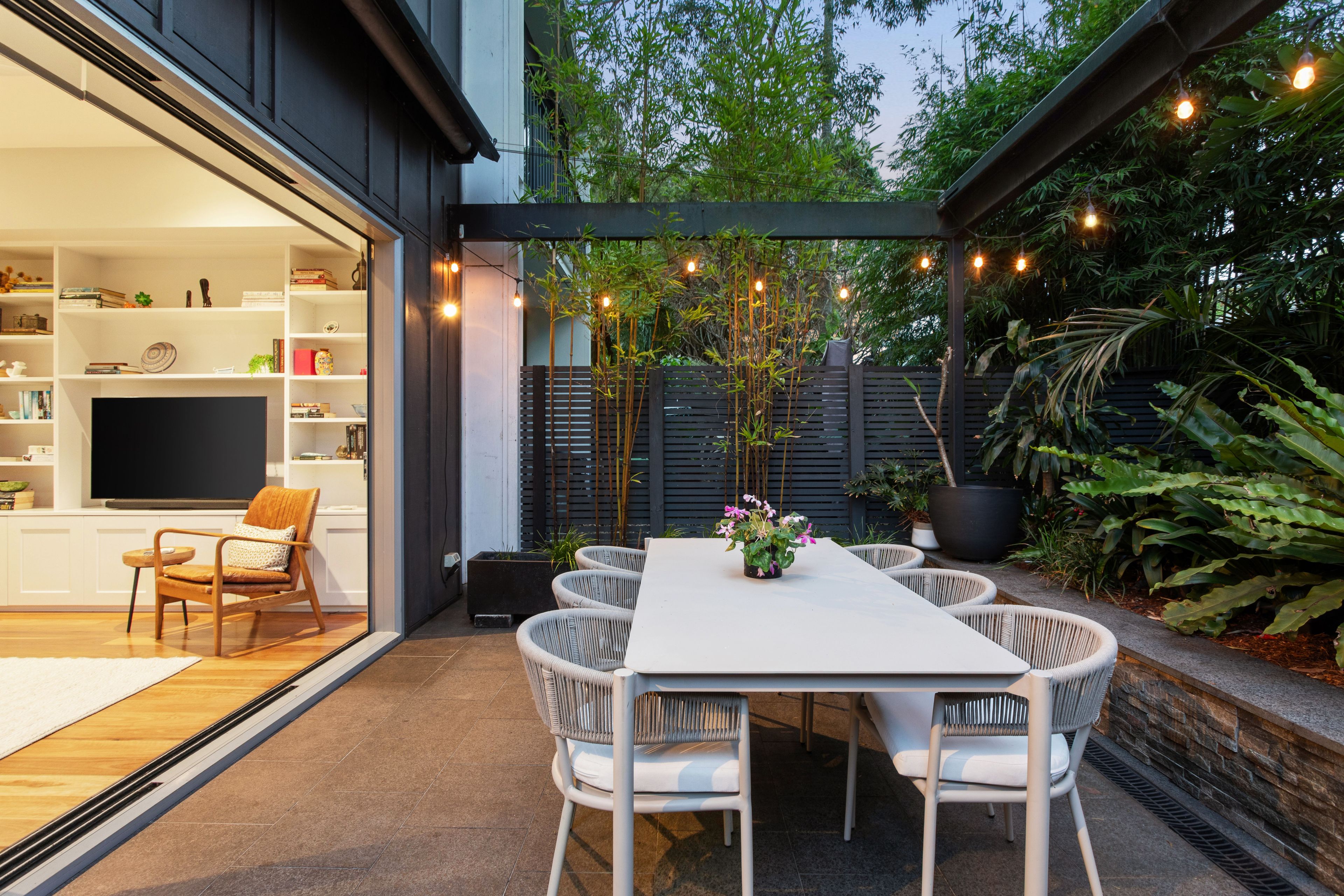 22A Albert Street — photo 11 of 13