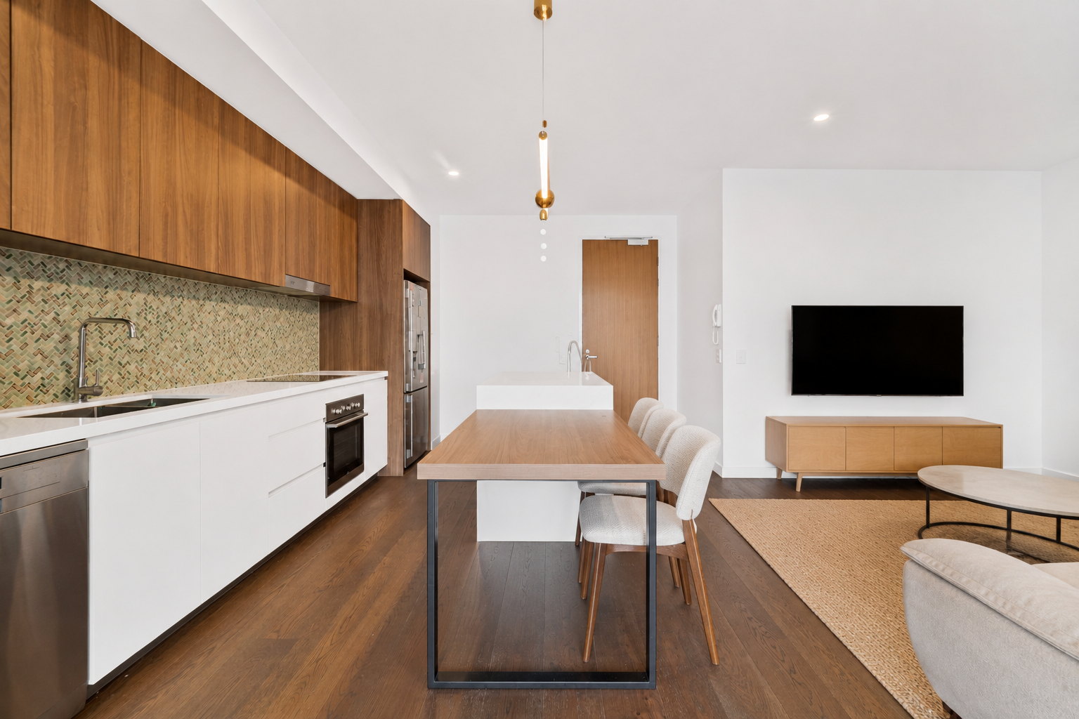 401/705 Main Street — photo 5 of 14