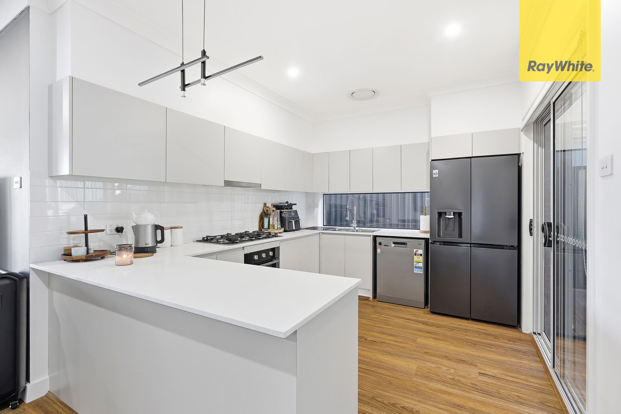 2 Hutt Street — photo 5 of 23