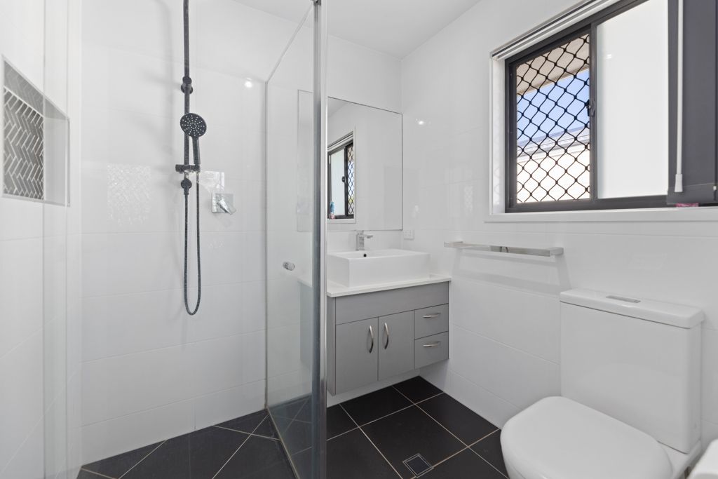 17 Newton Street — photo 10 of 25