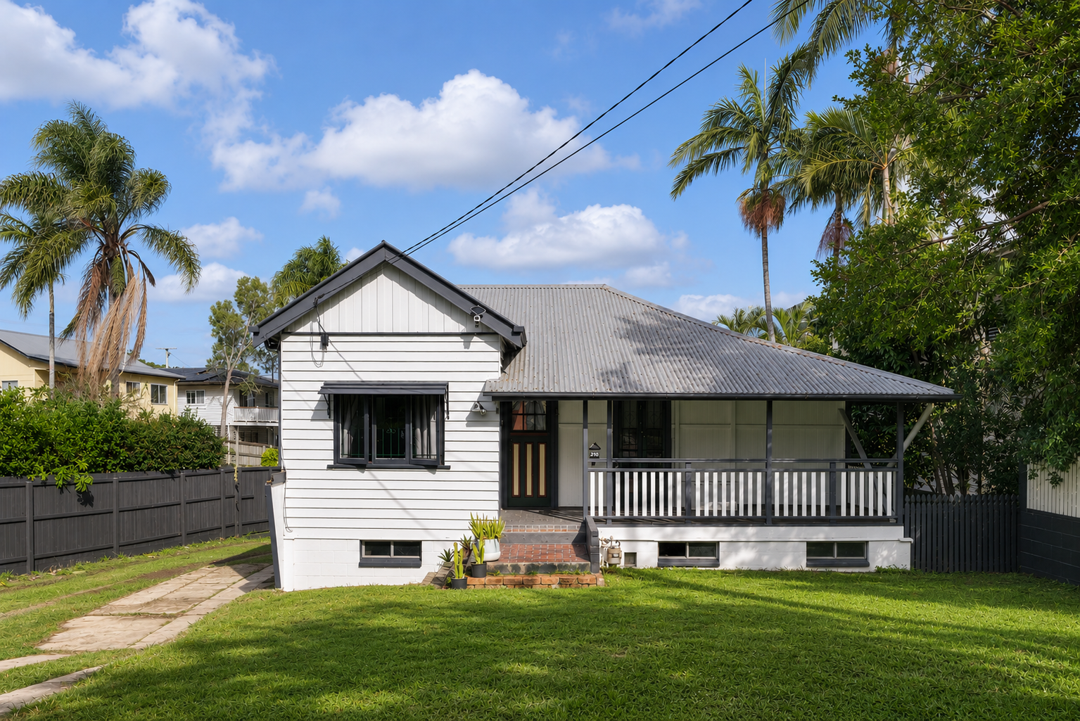 210 Ferguson Road, Seven Hills, QLD 4170