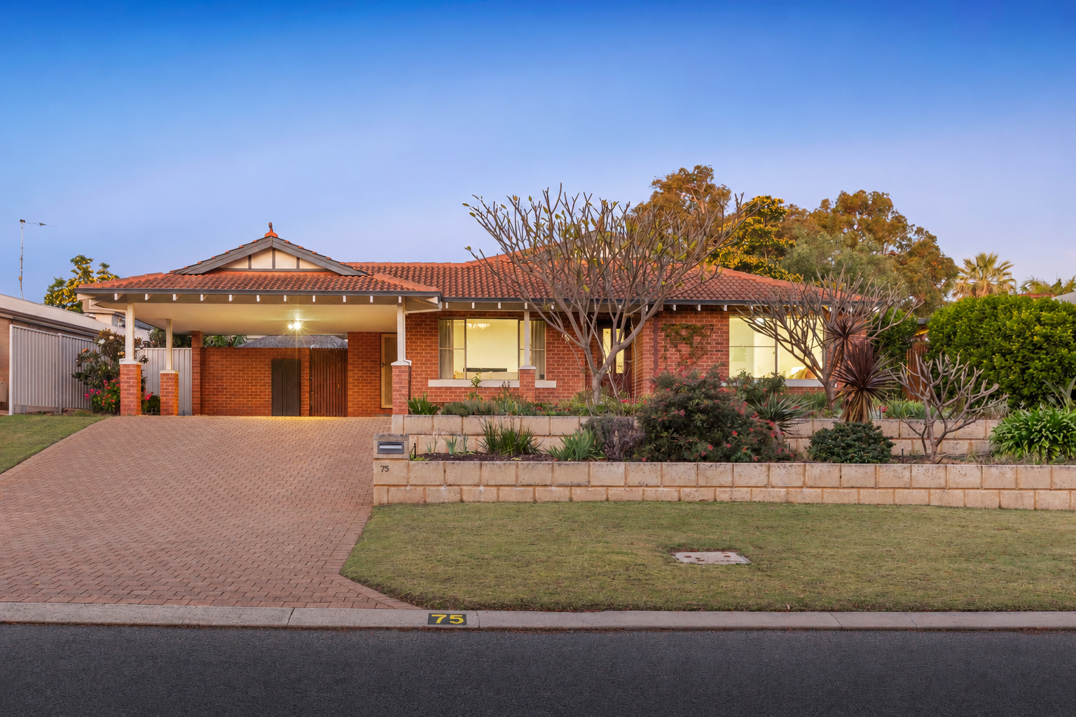 75 Wahroonga Way — photo from Ray White Keevers Group