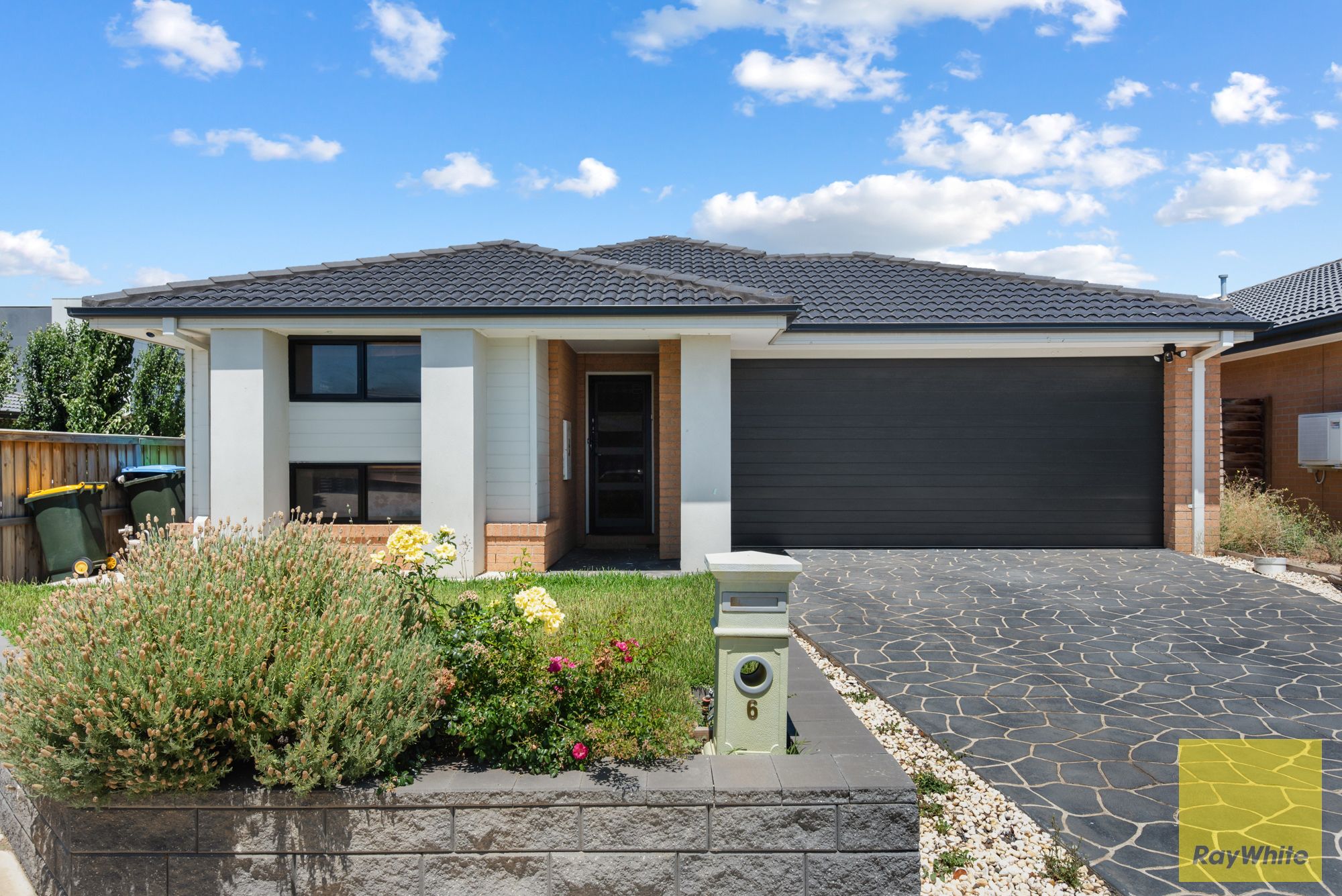 6 Leadbeater Street, Point Cook, VIC 3030
