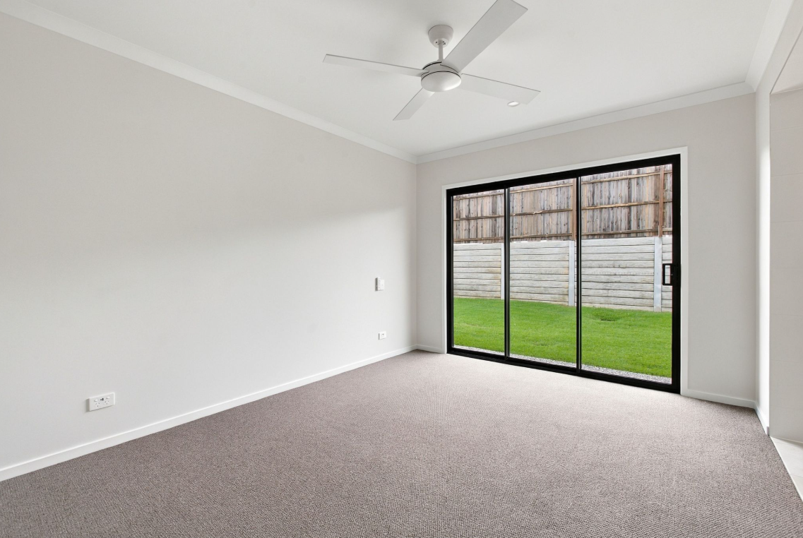 31 Alpine Crescent — photo 5 of 12