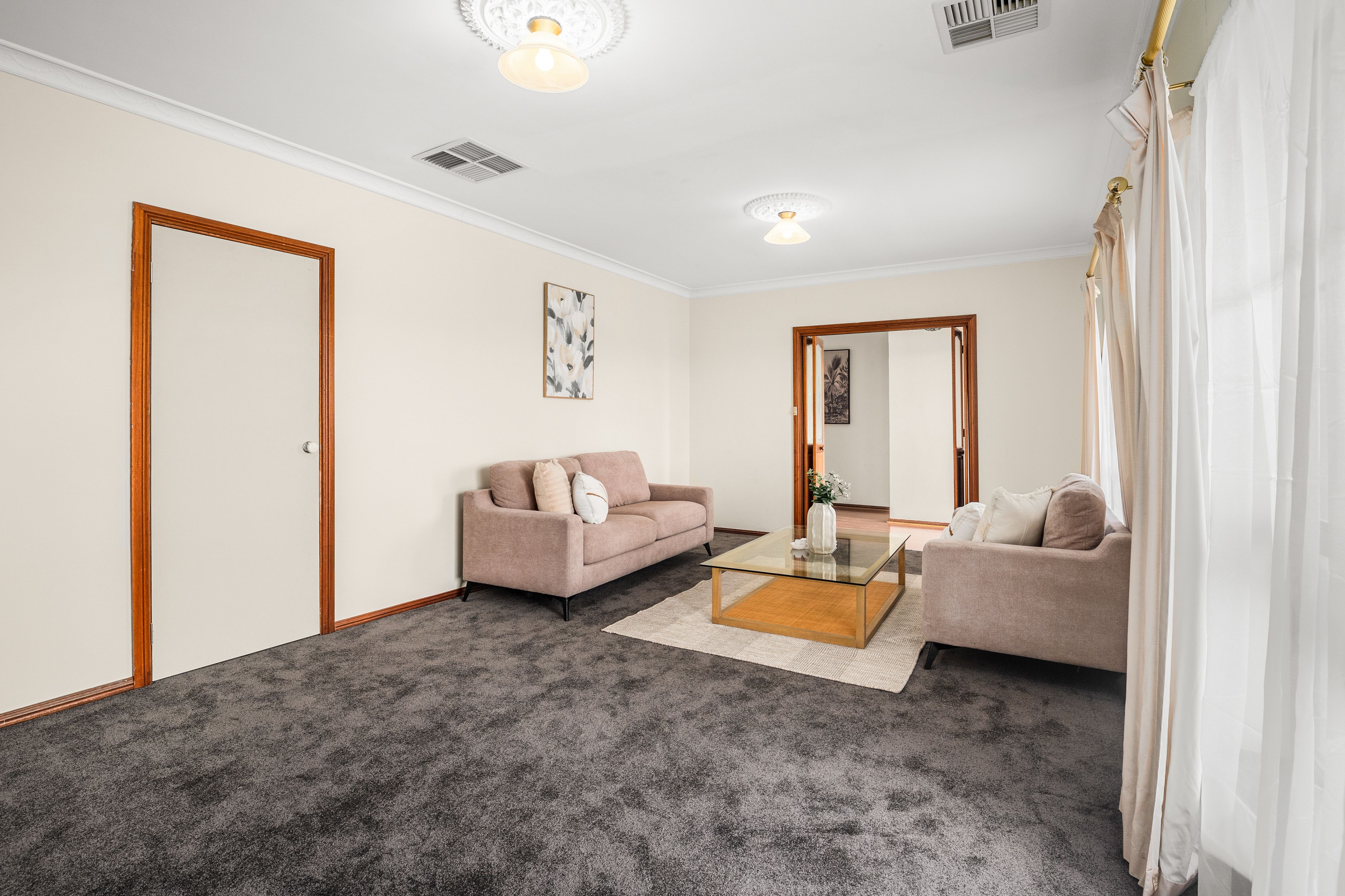 27 Torresan Crescent — photo 13 of 26