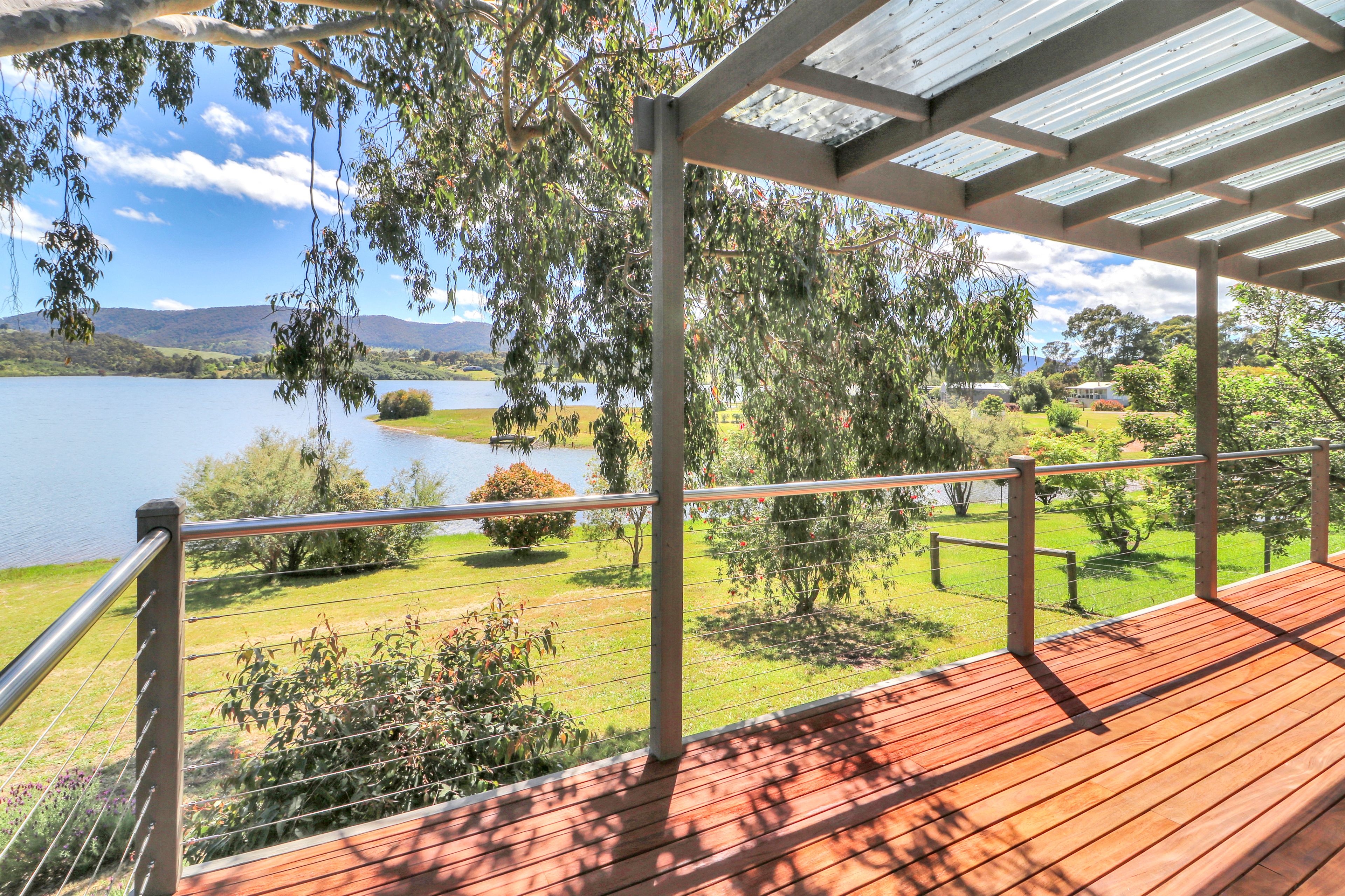 46 Lake Drive, Howqua Inlet, VIC 3723