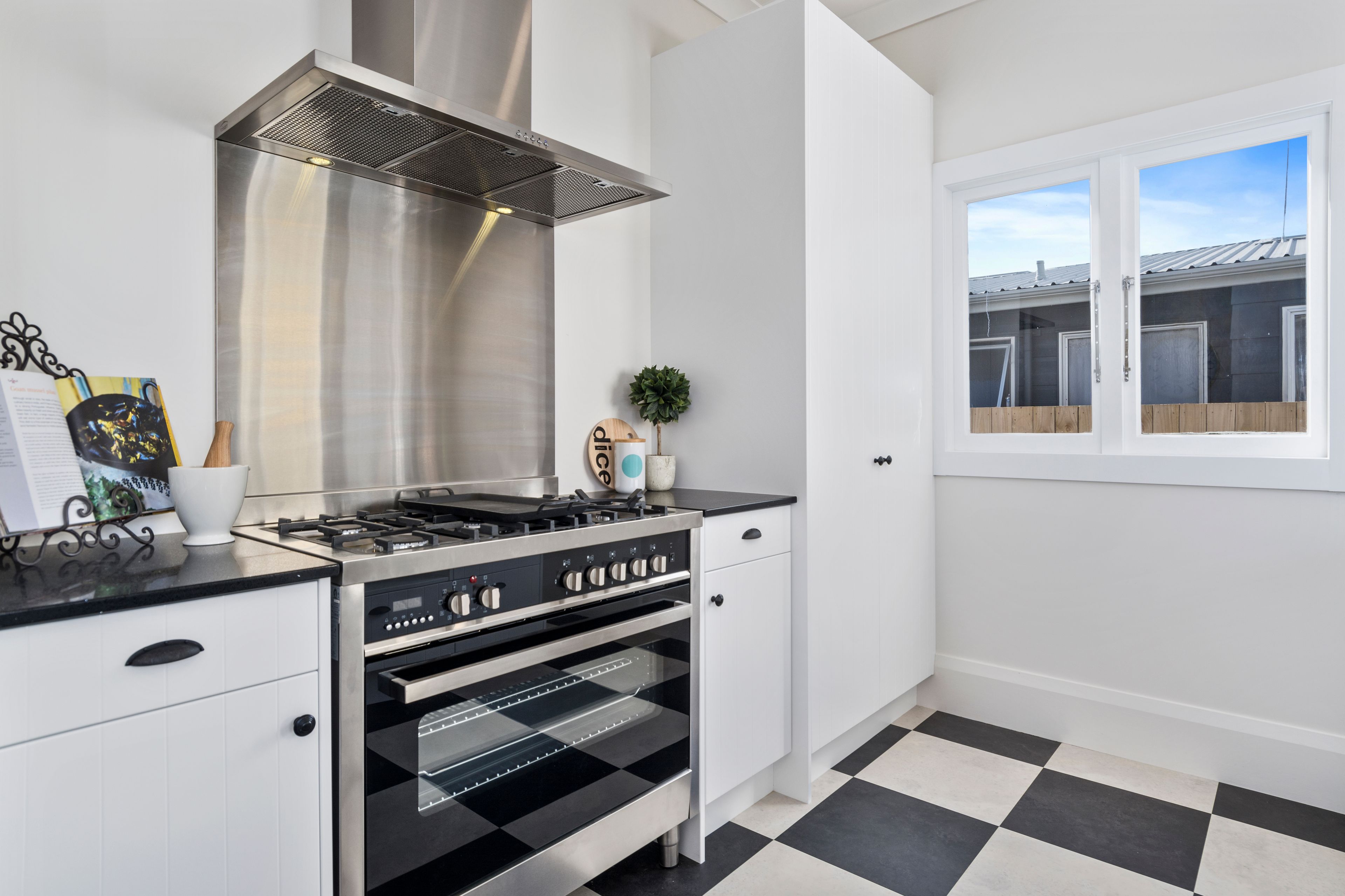 4A Gloucester Road, Mt Maunganui, Tauranga City