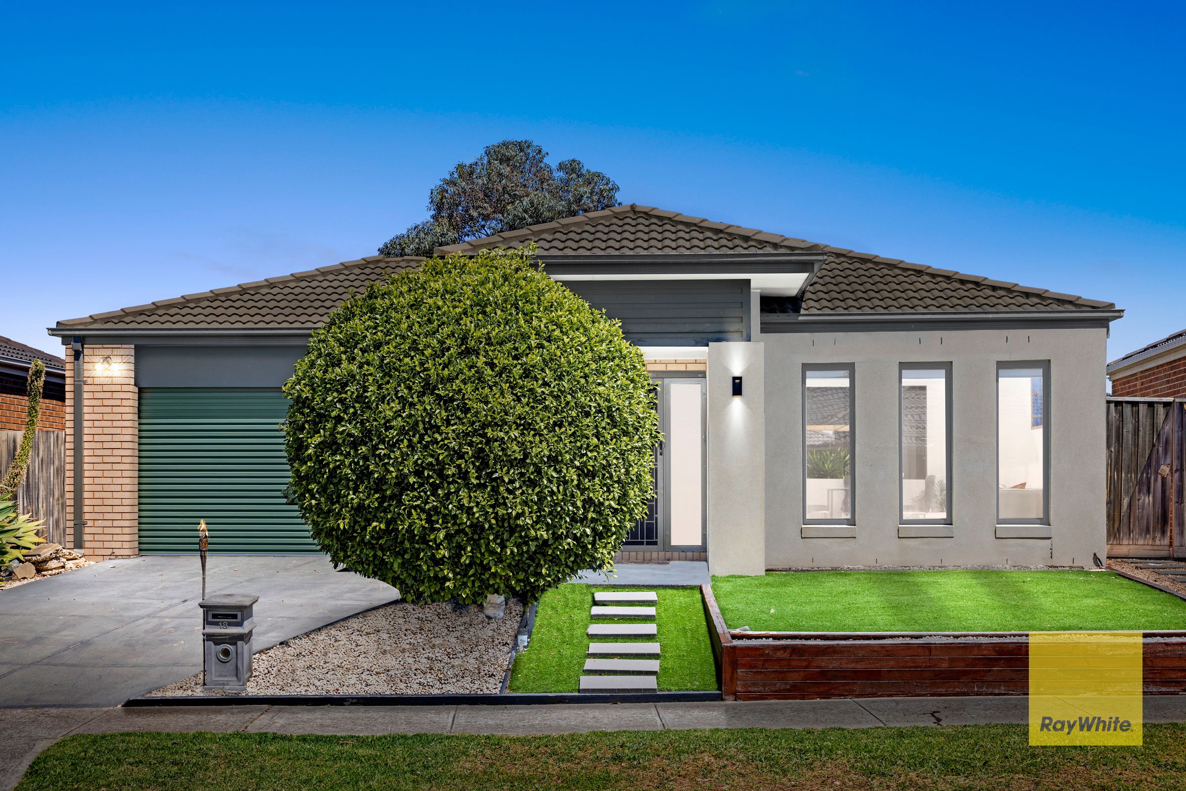 18 Earth Street, Point Cook VIC 3030