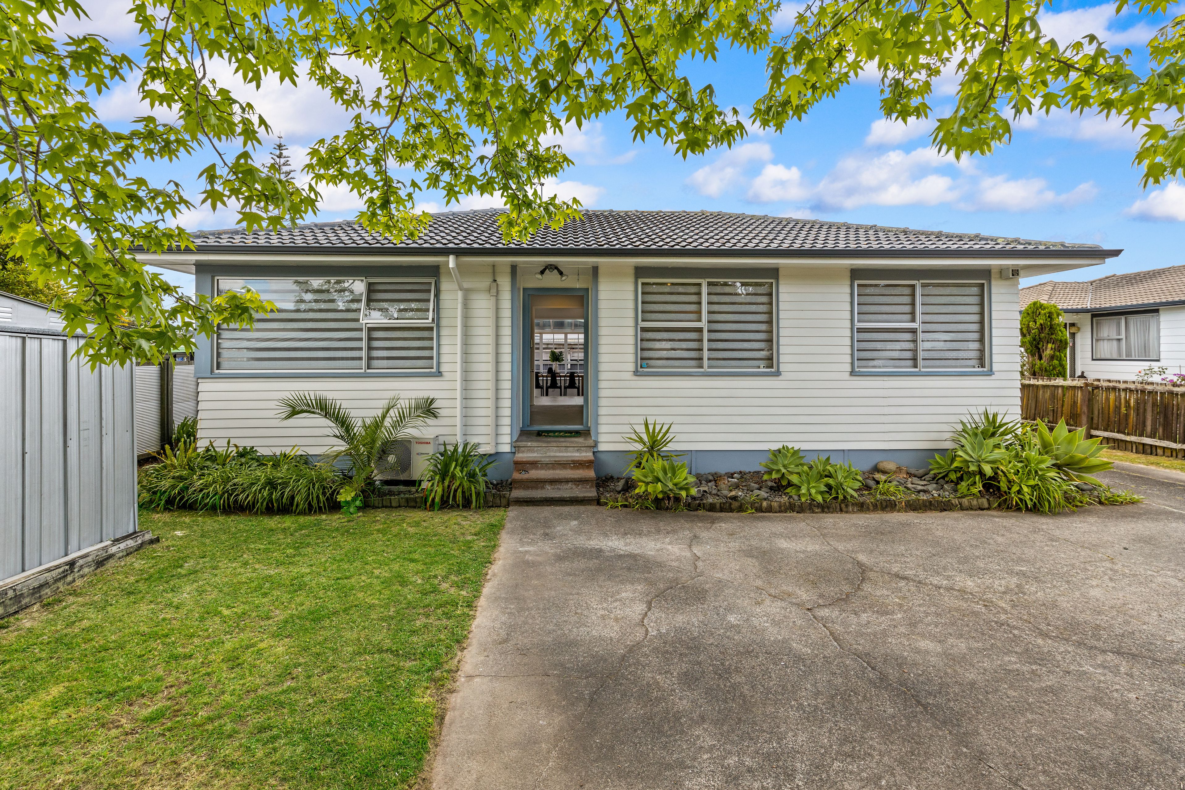 1/23 Powrie Street, Glenfield, North Shore City