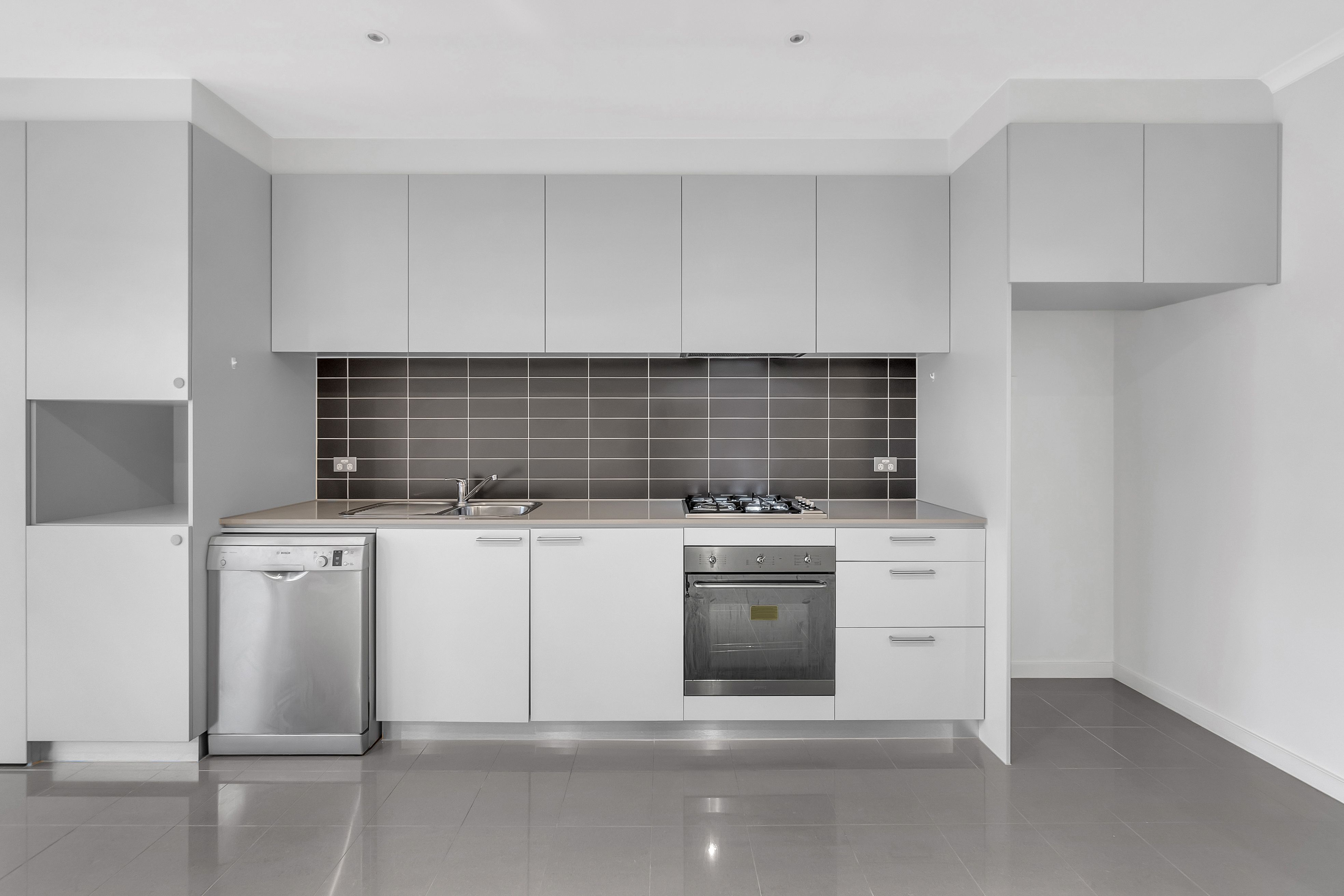 2C Grove Way, Wantirna South, VIC 3152