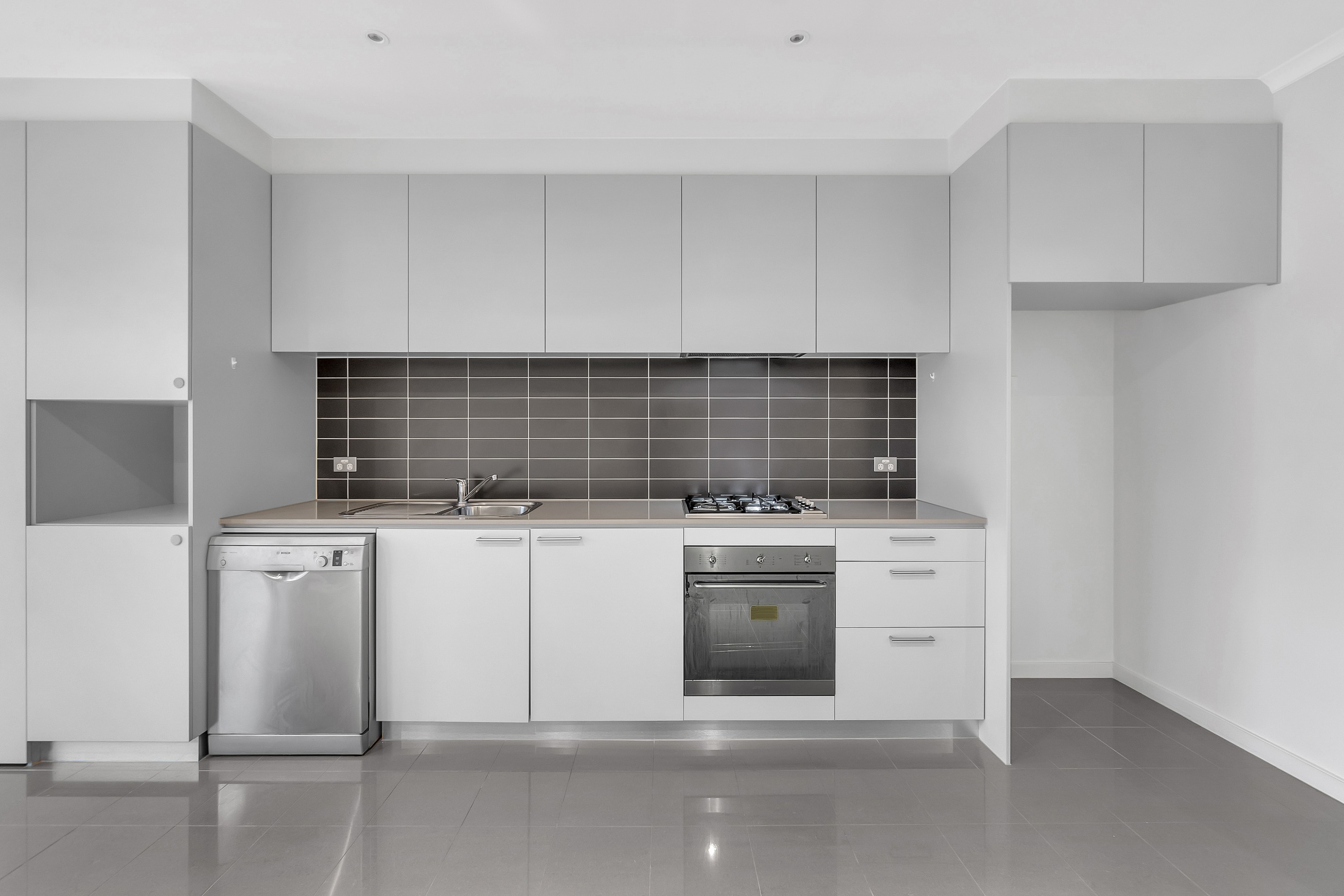 2C Grove Way, Wantirna South, VIC 3152