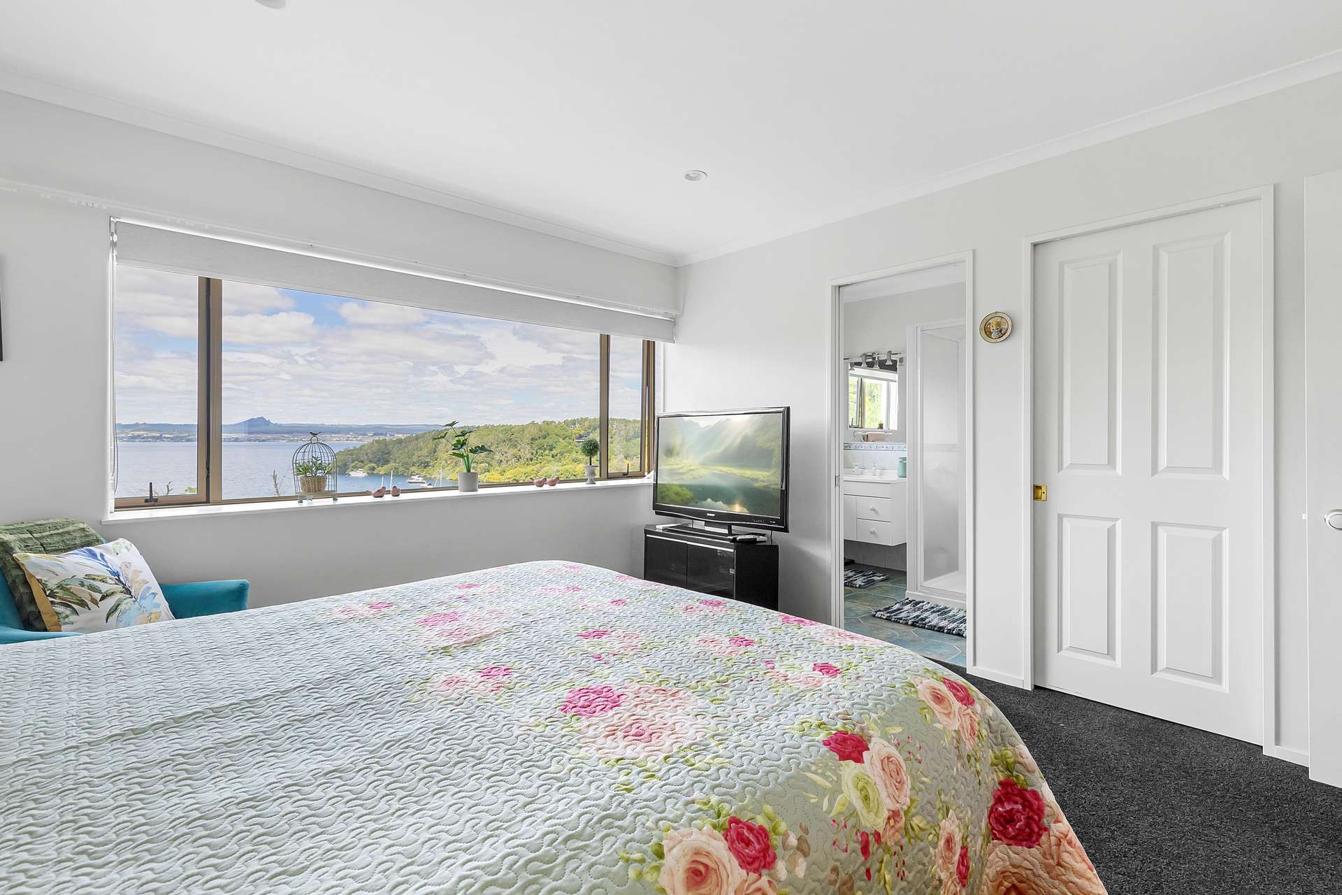 19 Te Urunga Place photo 22