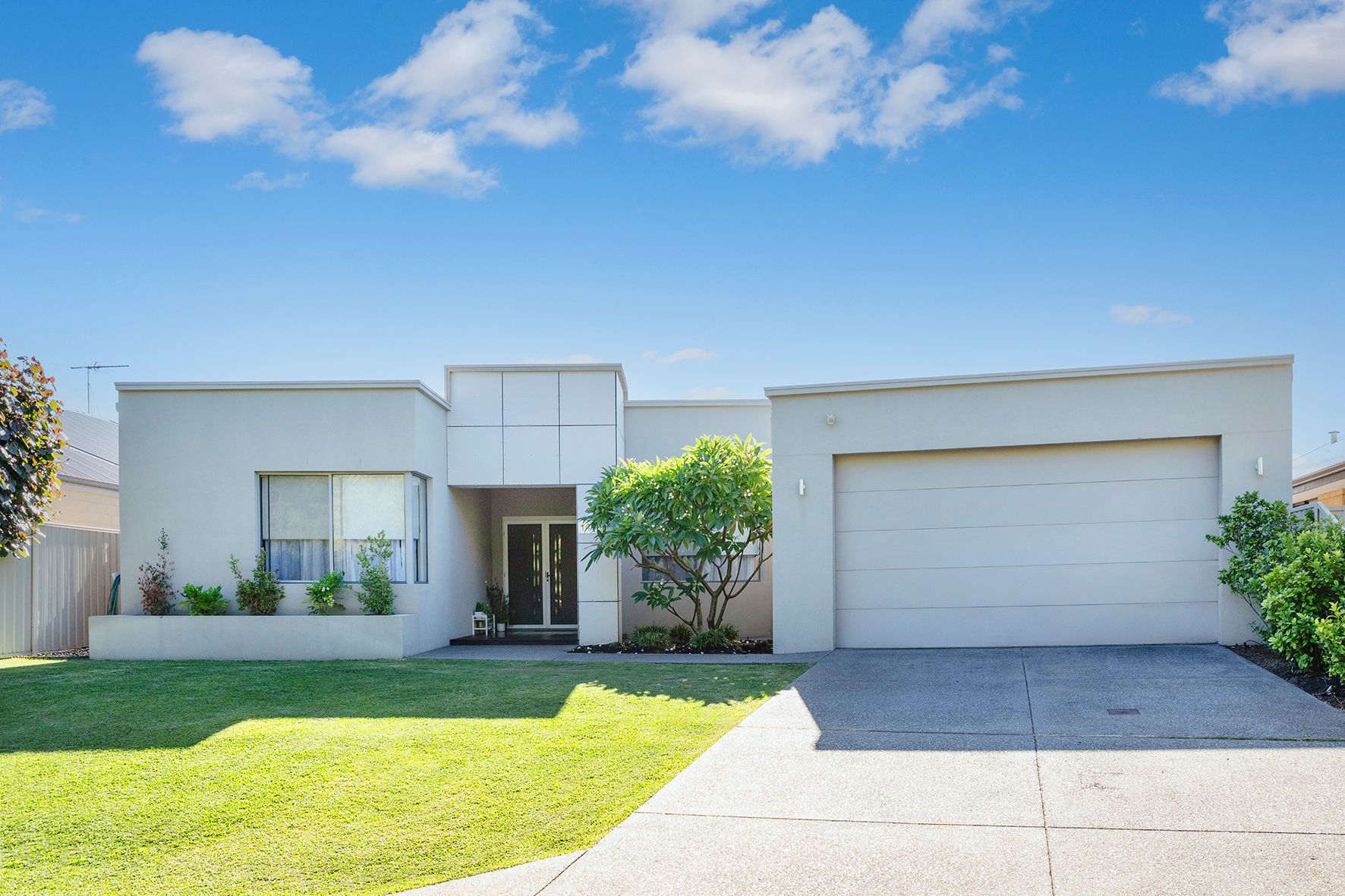 14 Monash Way, Abbey, WA 6280