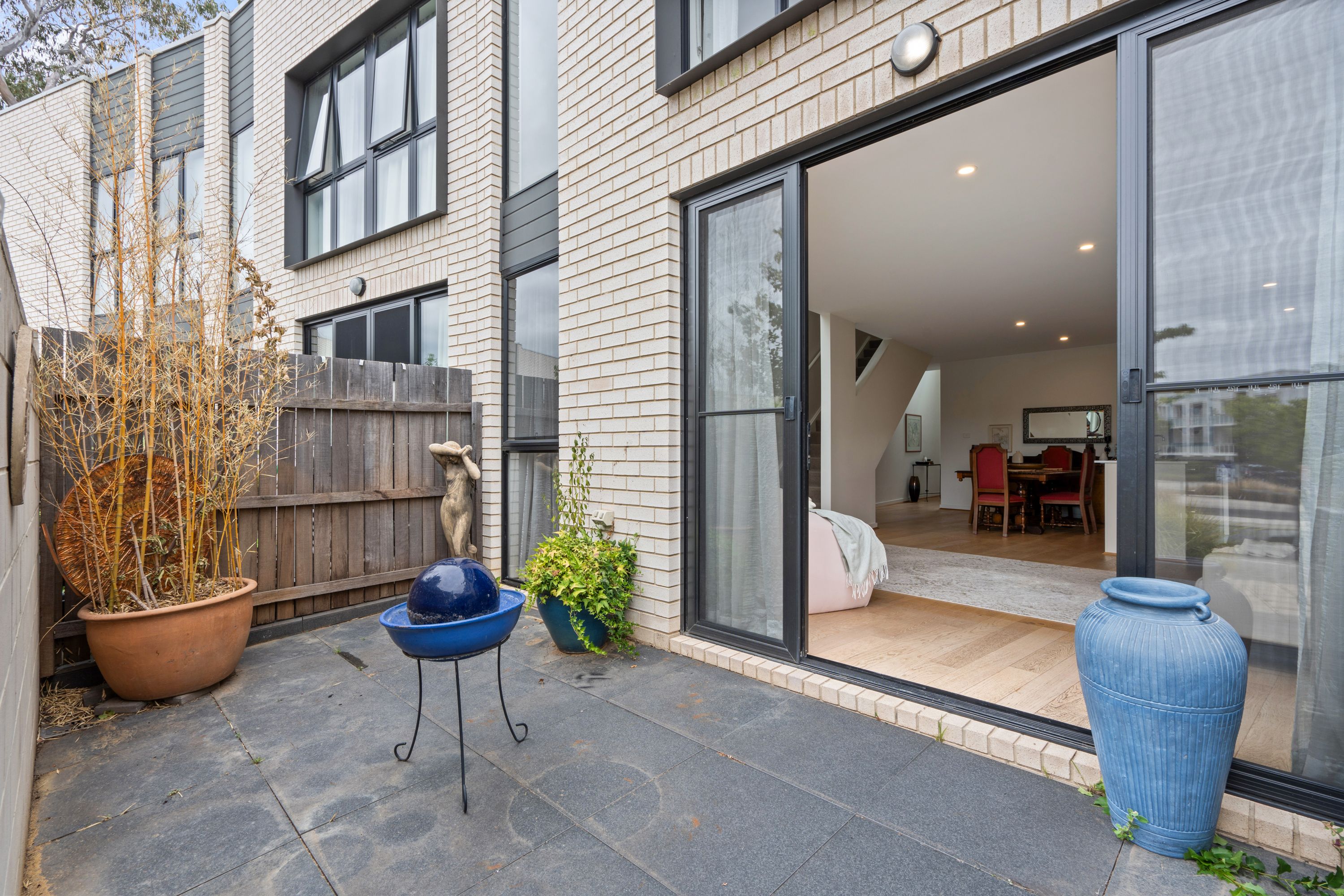135 Easty Street, Phillip ACT 2606