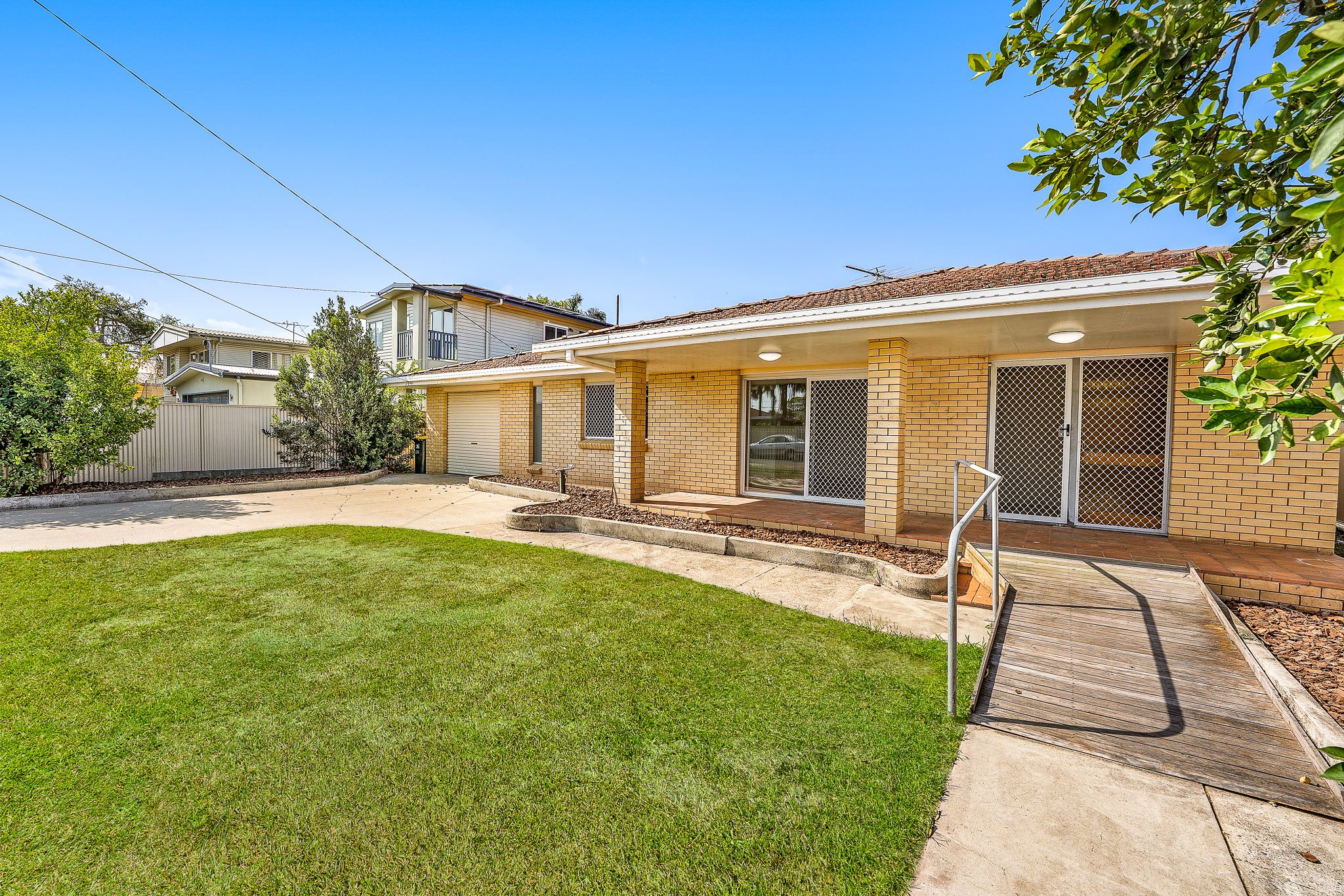 24 Campbell Street, Scarborough, QLD 4020