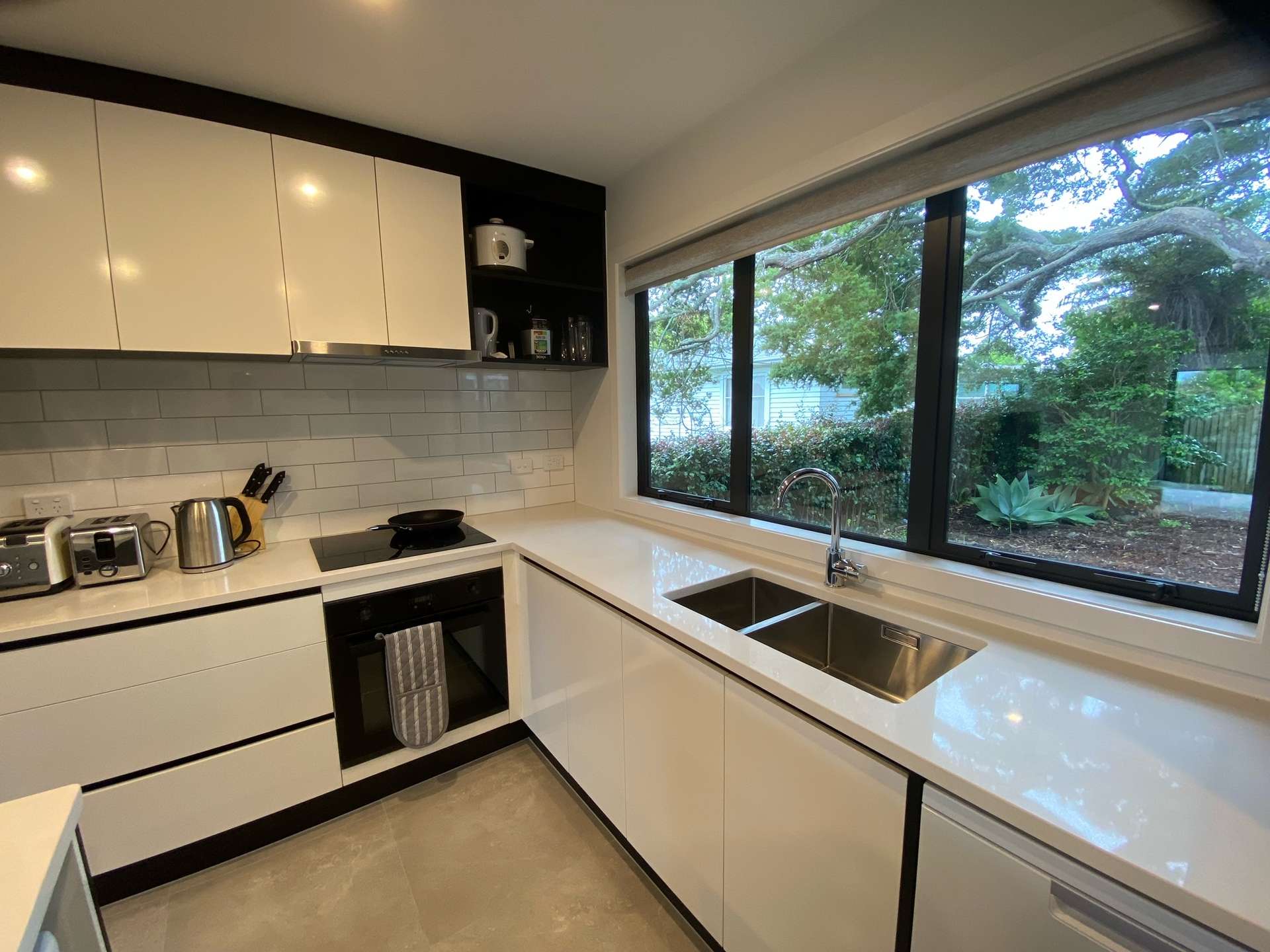 107A Te Atatu Road photo 2