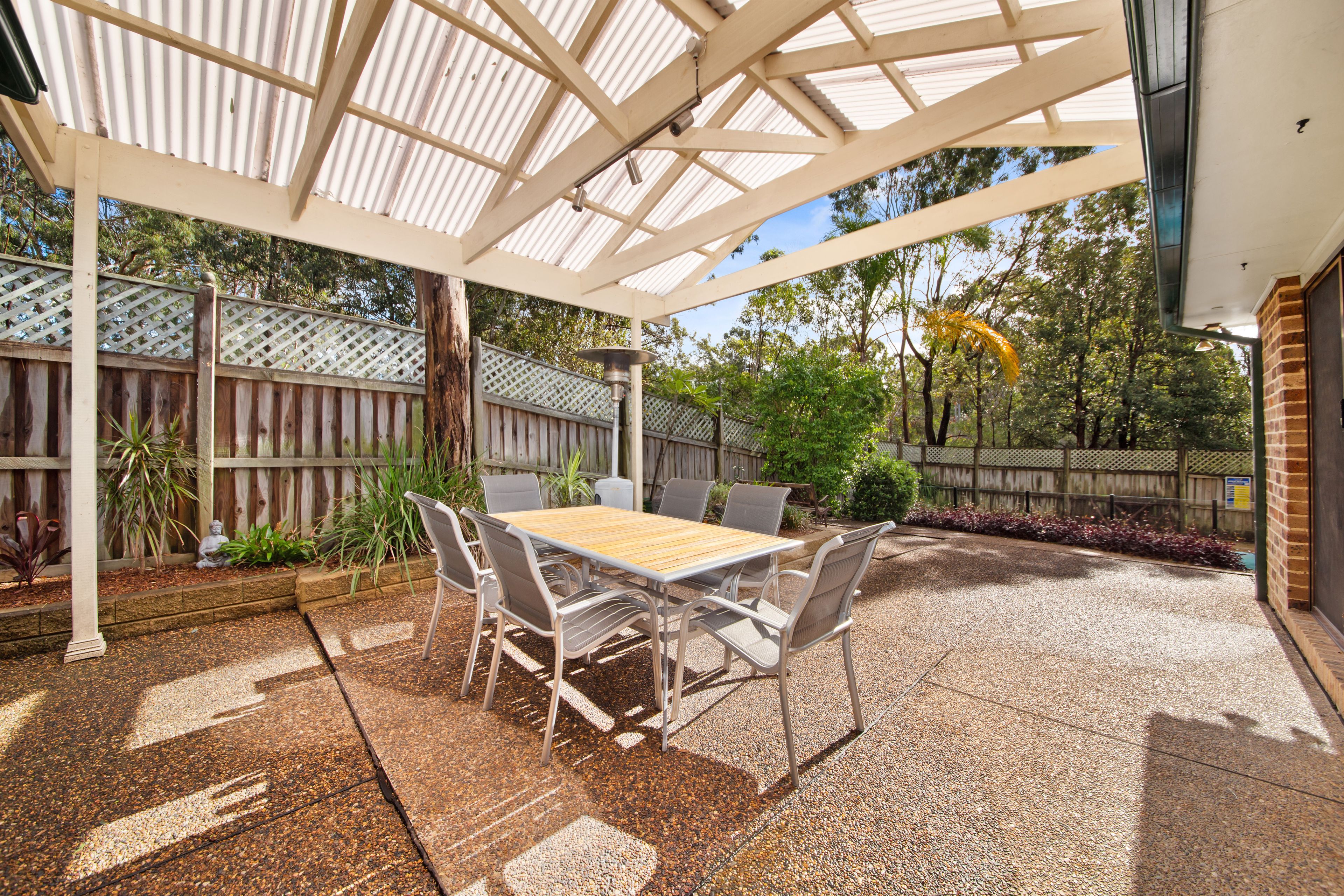 27 The Woods Circuit, Menai, NSW 2234