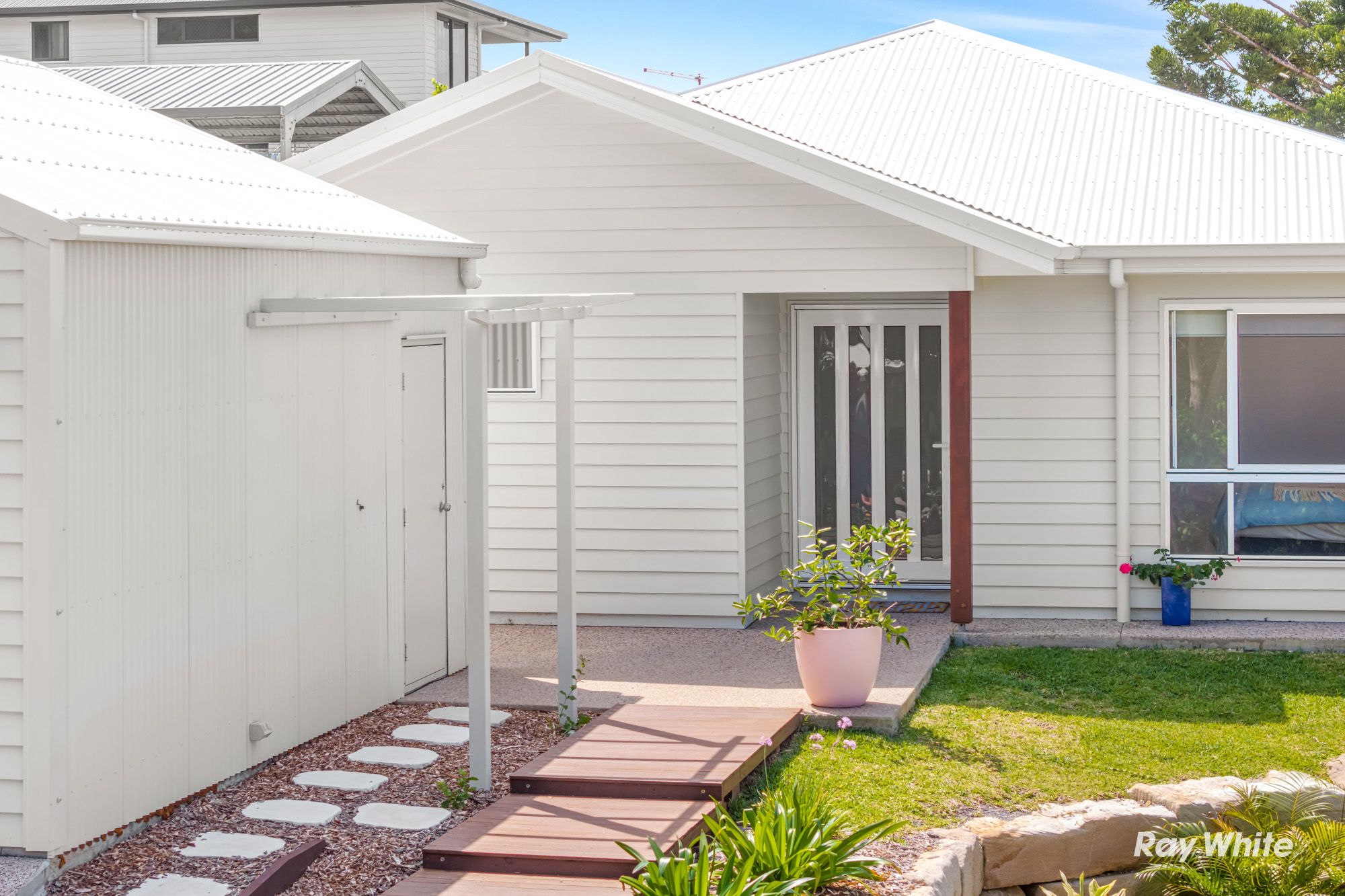 11 Macdonald Street, Barlows Hill, QLD 4703