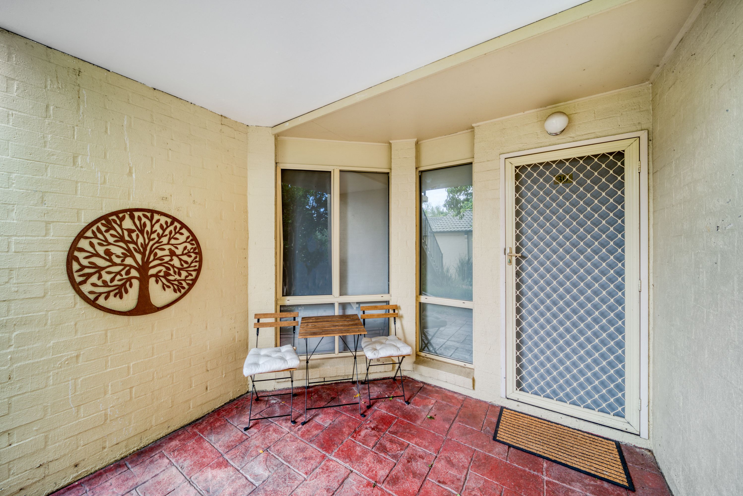 30 Byron Court, Phillip, ACT 2606
