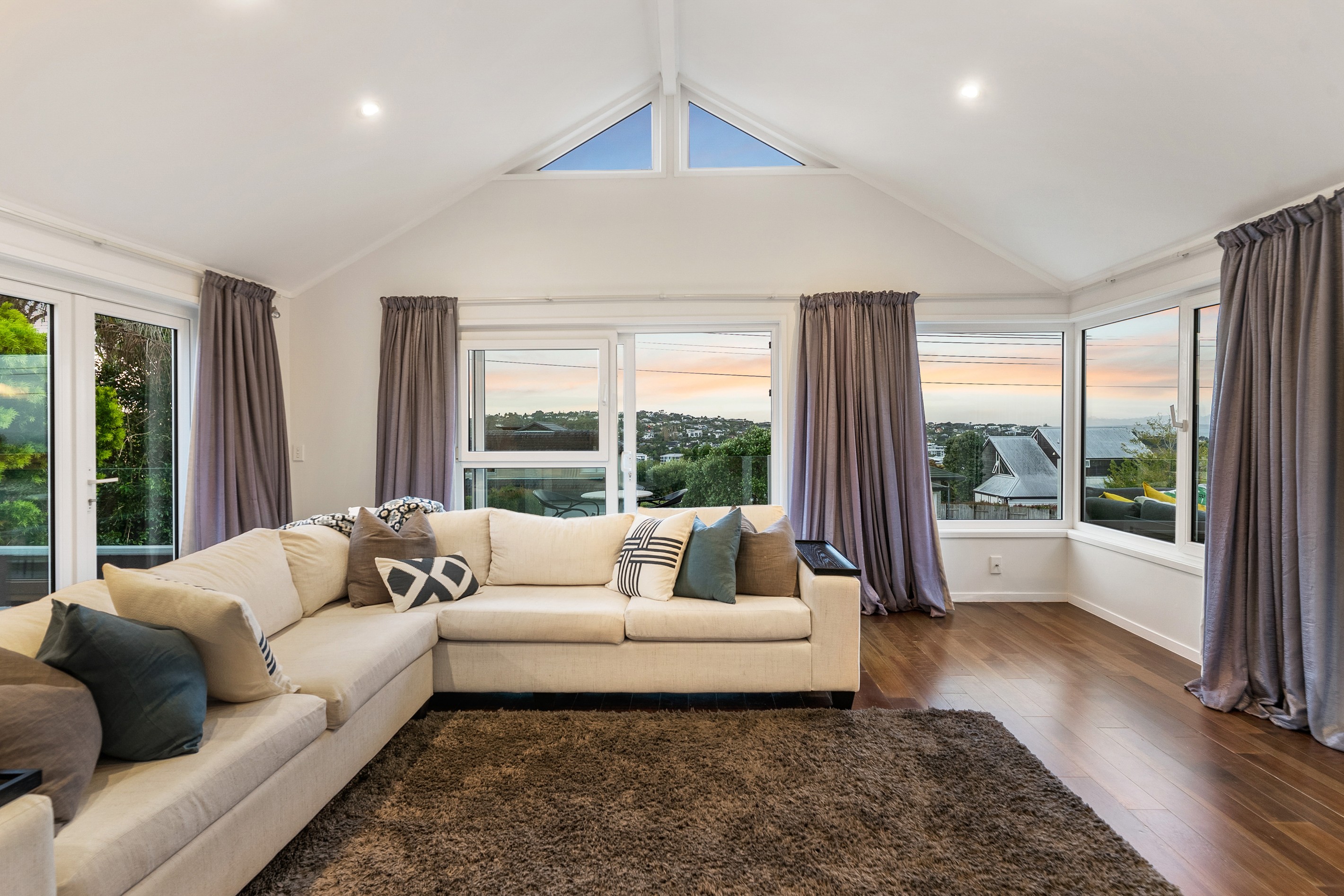 1/5 Hyde Road, Rothesay Bay, North Shore City