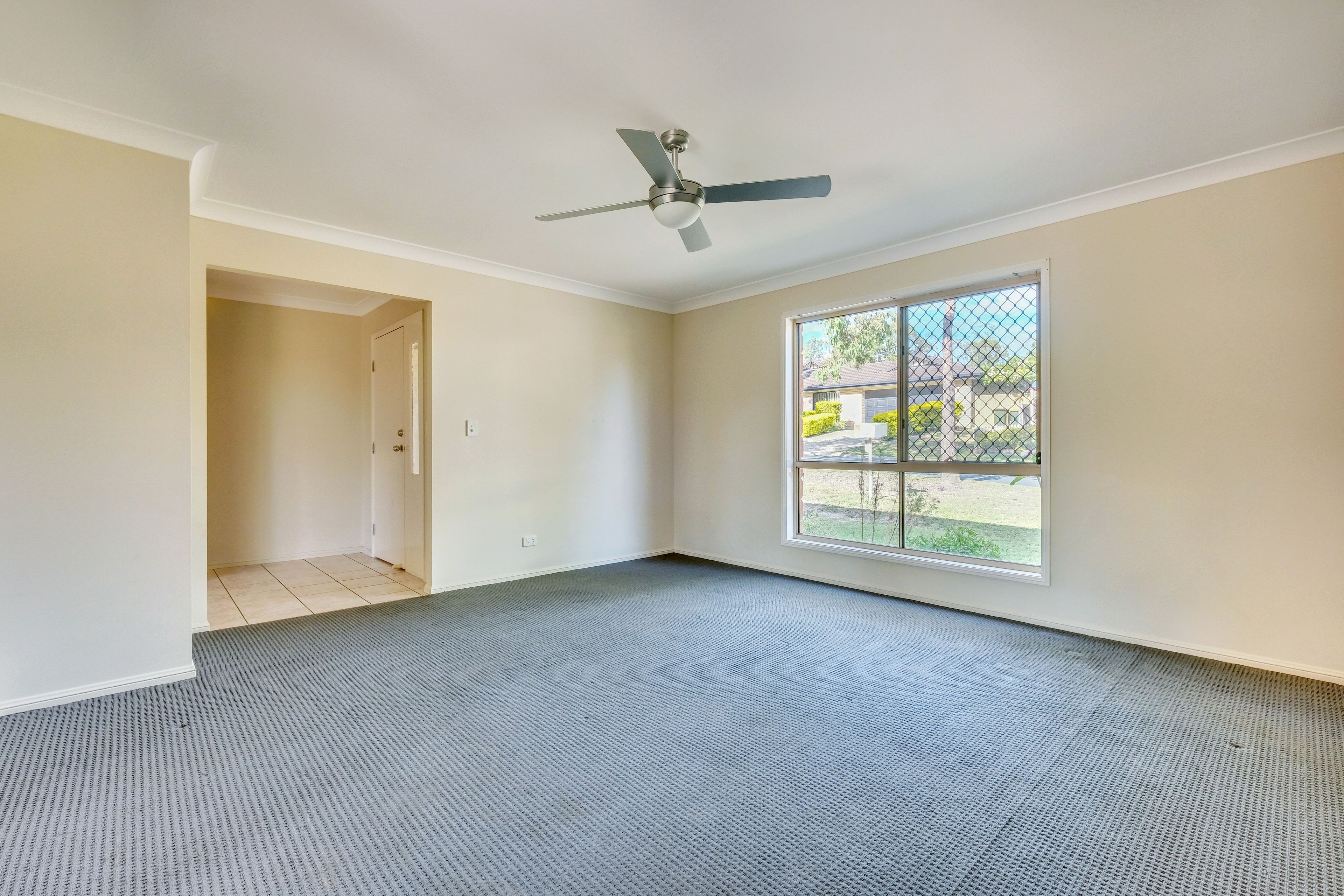 33 Jubilee Avenue, Forest Lake, QLD 4078