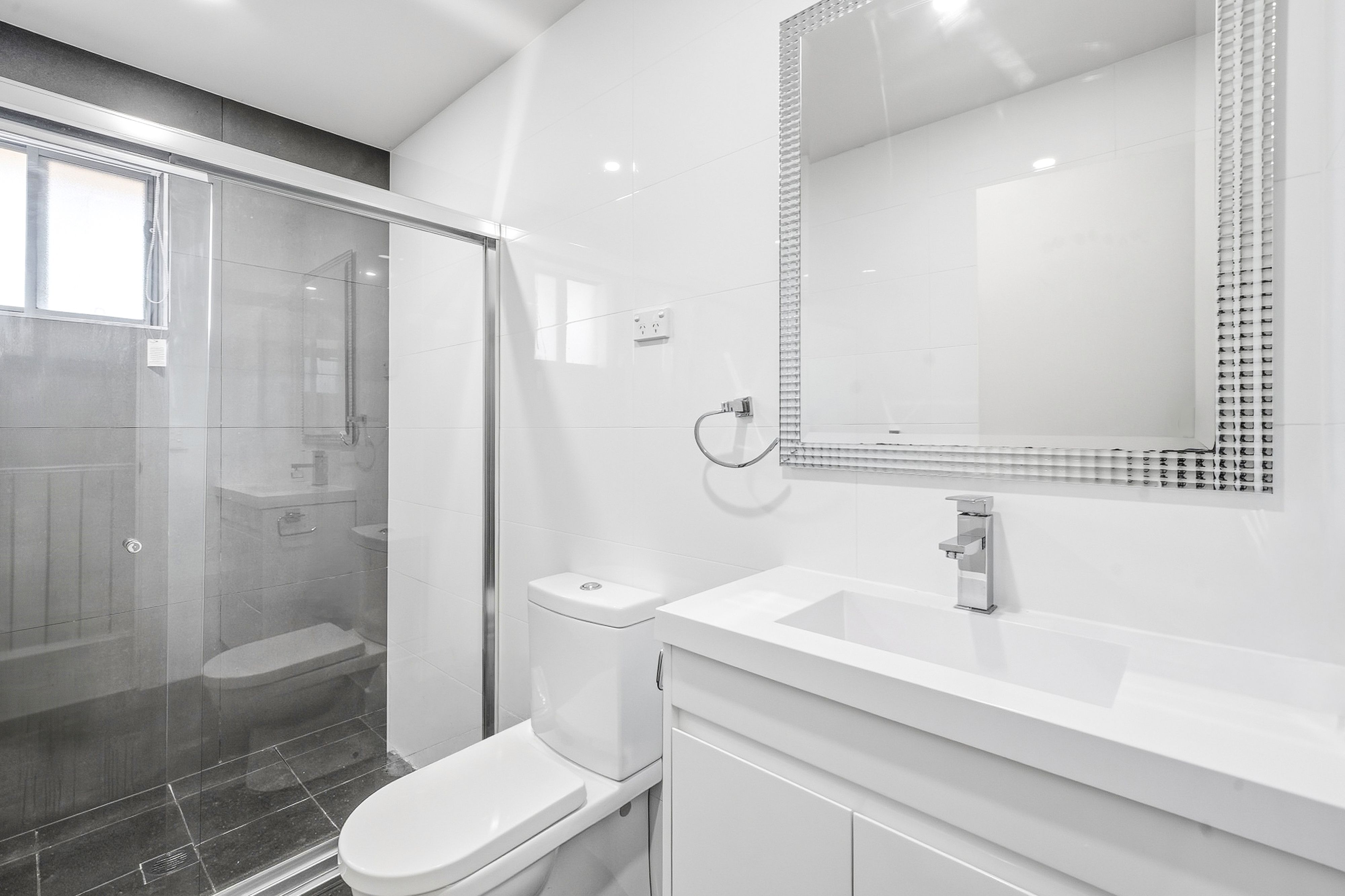 24A Adelaide Street — photo 7 of 17