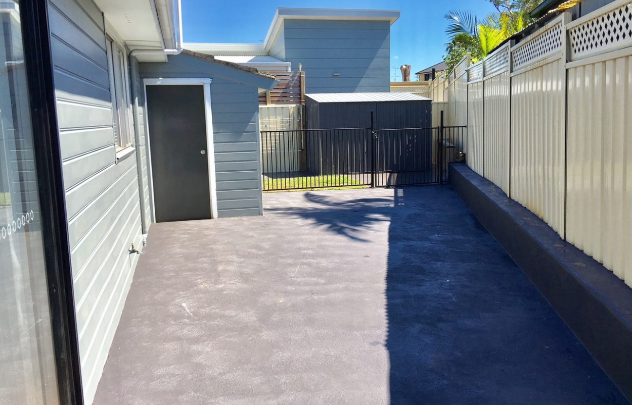 10 Lakeside Drive — photo 11 of 12