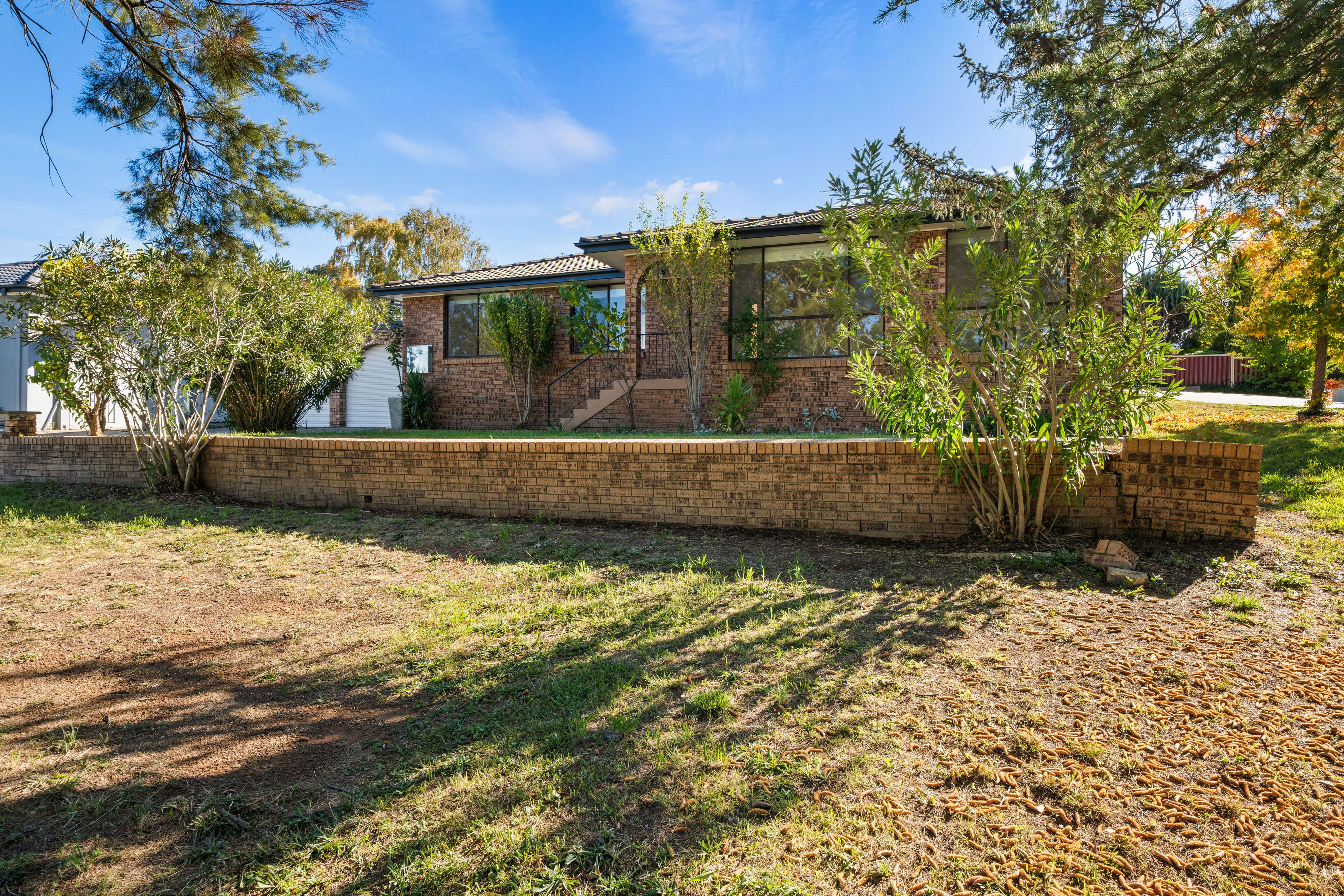 18 Clive Steele Avenue, Monash, ACT 2904