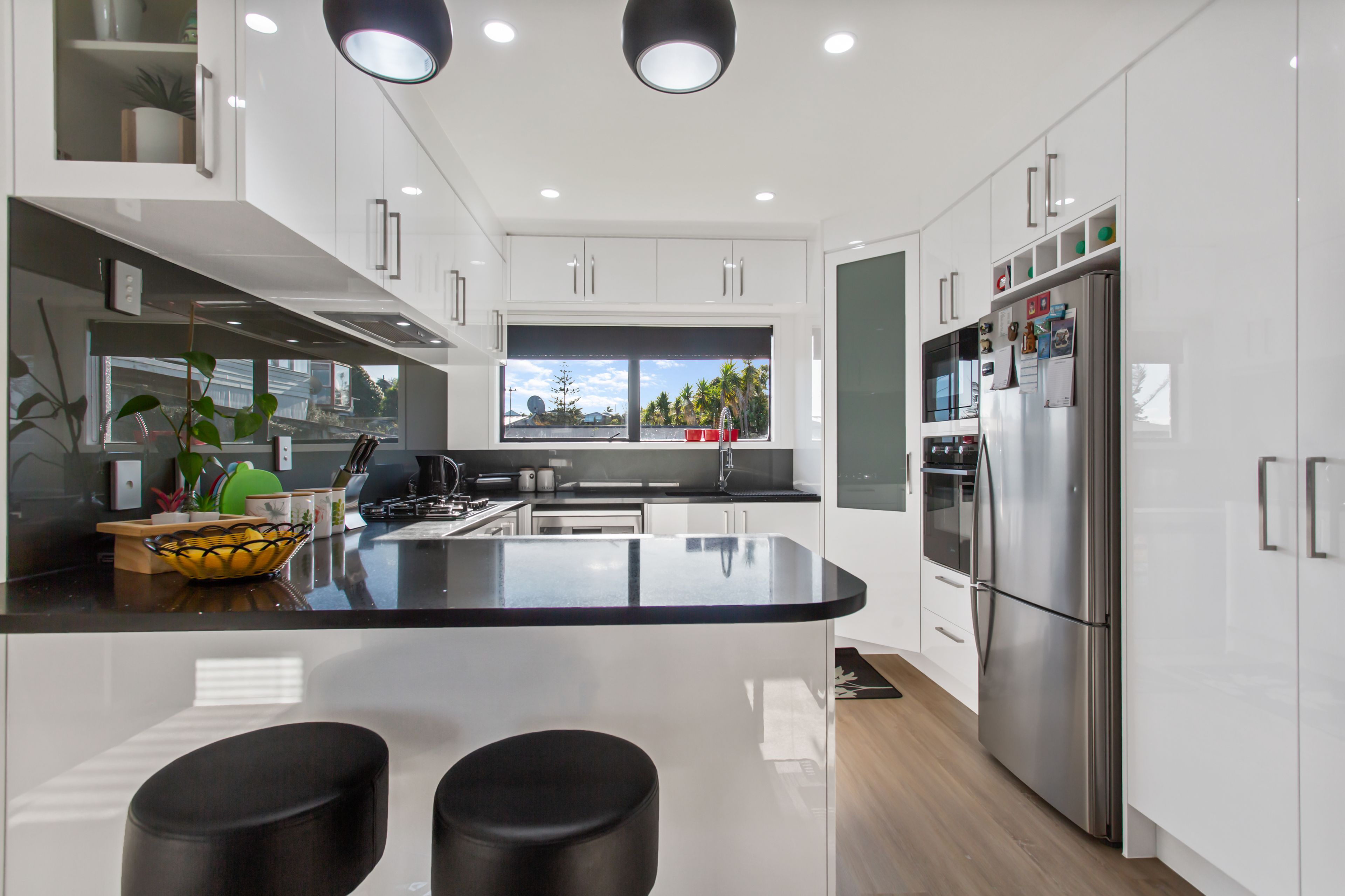 2/33 Sea Vista Avenue, Beach Haven, North Shore City
