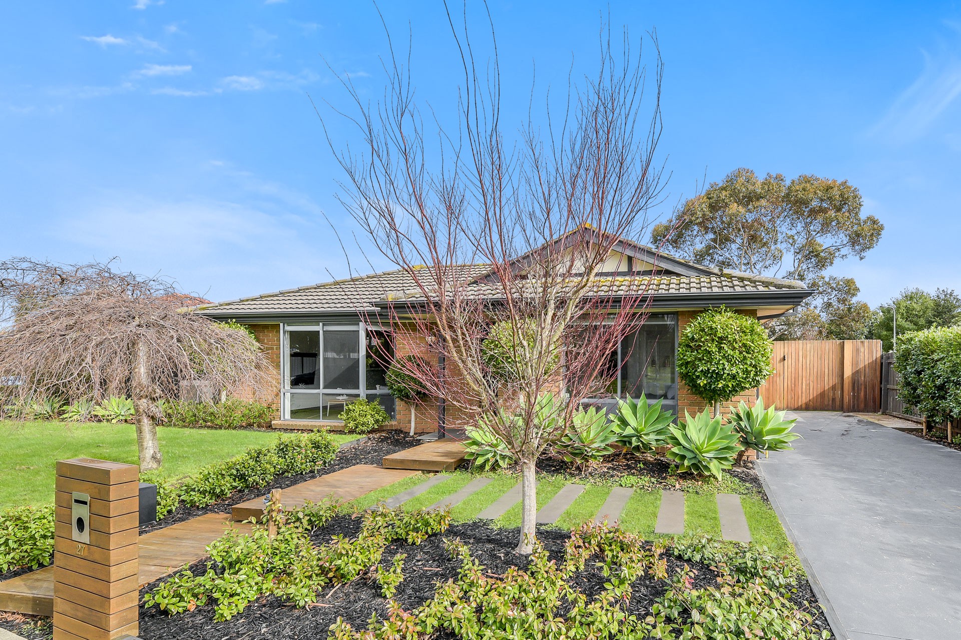 27 Michelle Drive, Berwick, VIC 3806