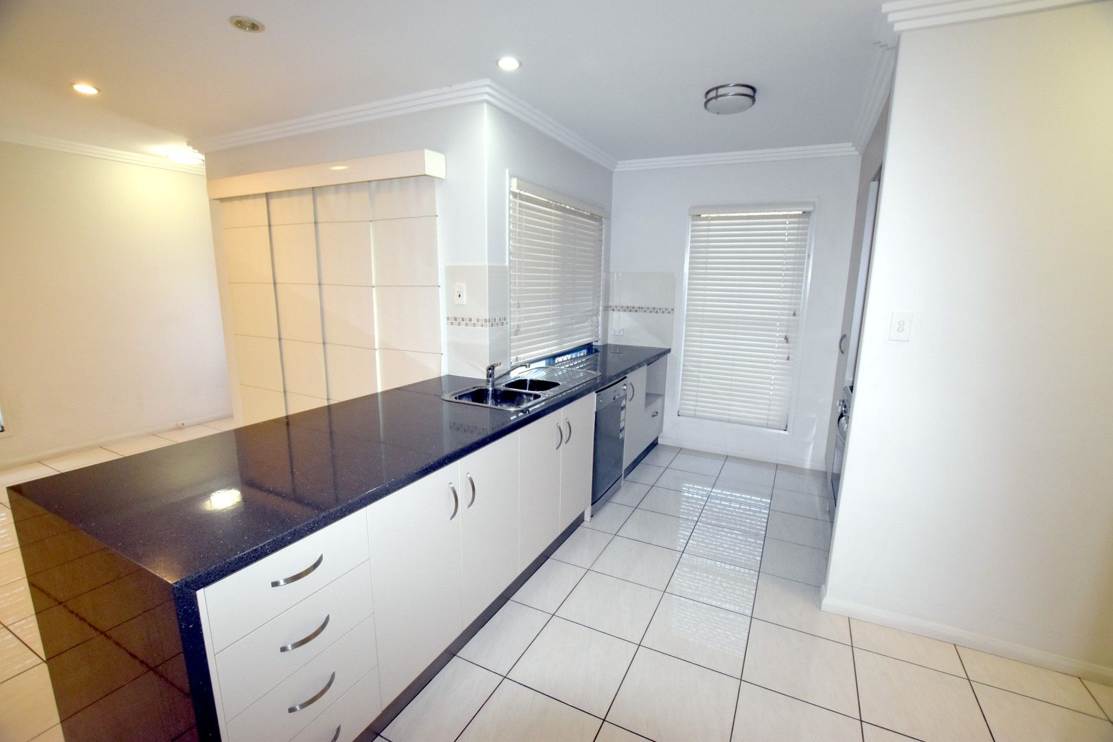 8/15 Glenlyon Street, Gladstone Central, QLD 4680