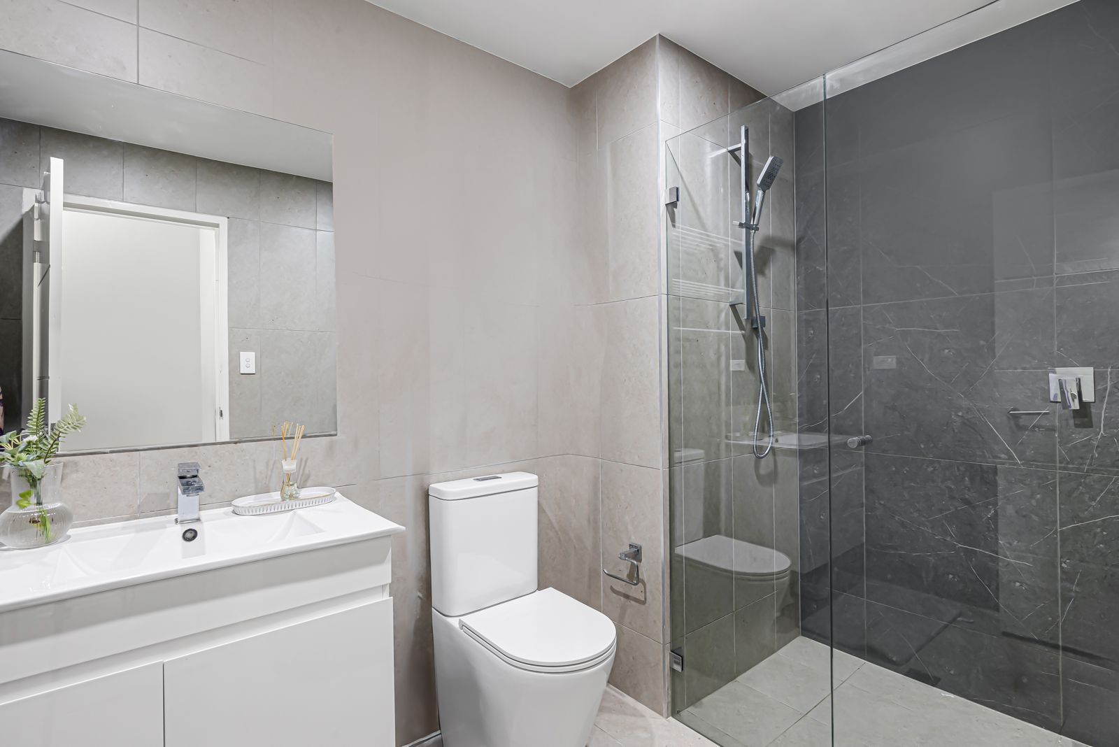 113/48 Jacqui Avenue — photo 10 of 10