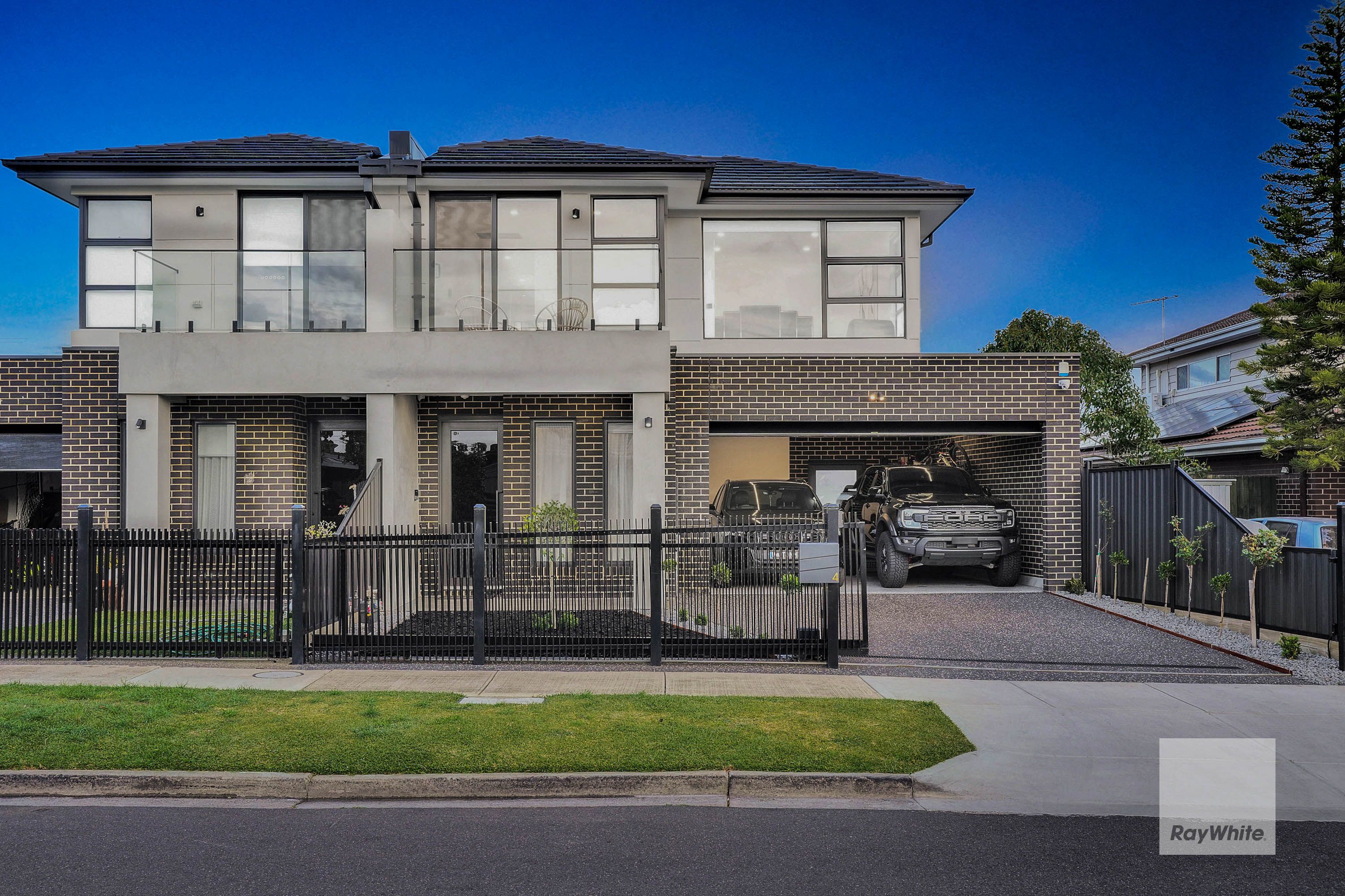 4 Sheldon Court, Gladstone Park, VIC 3043