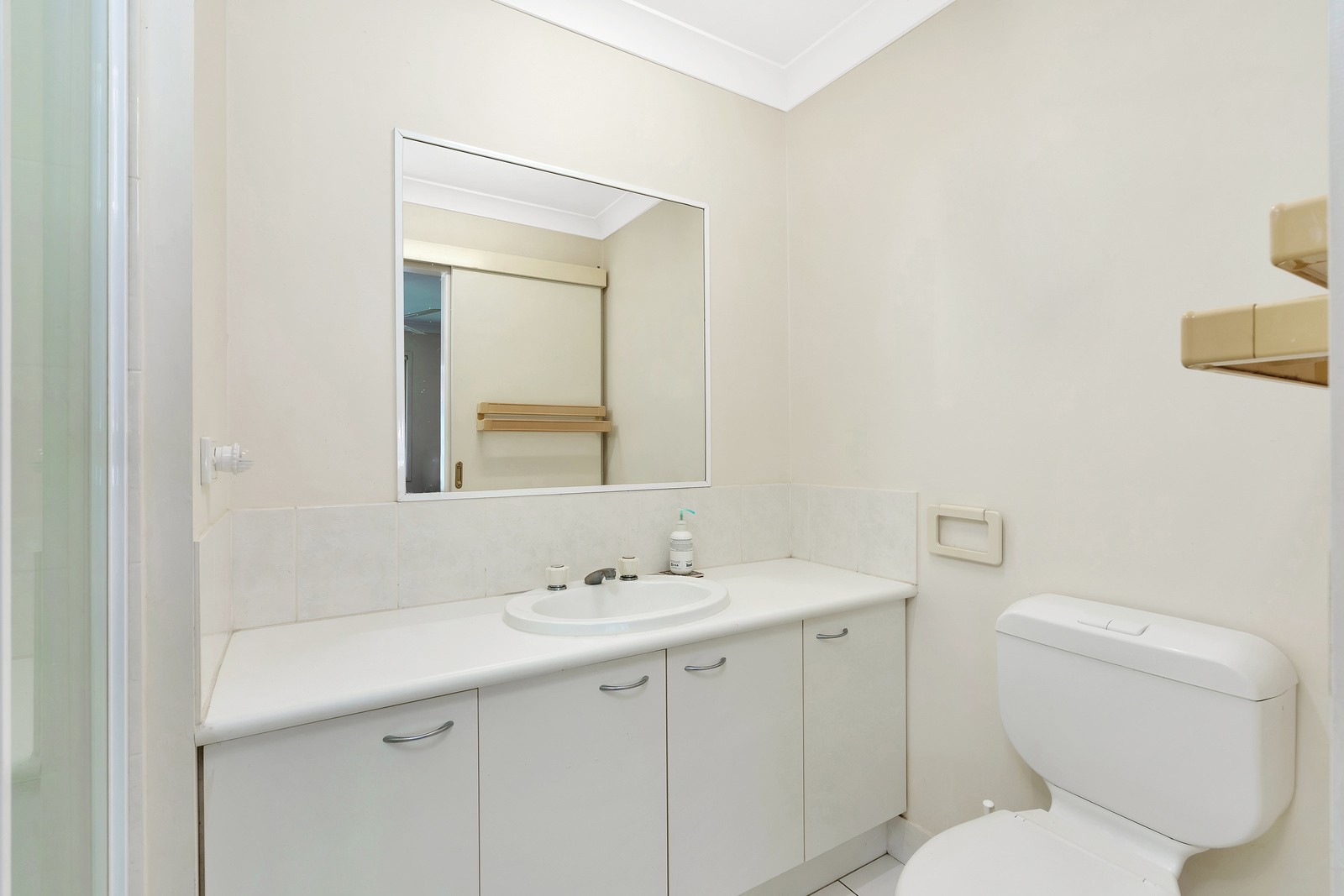 4/3 Arundel Drive, Arundel, QLD 4214