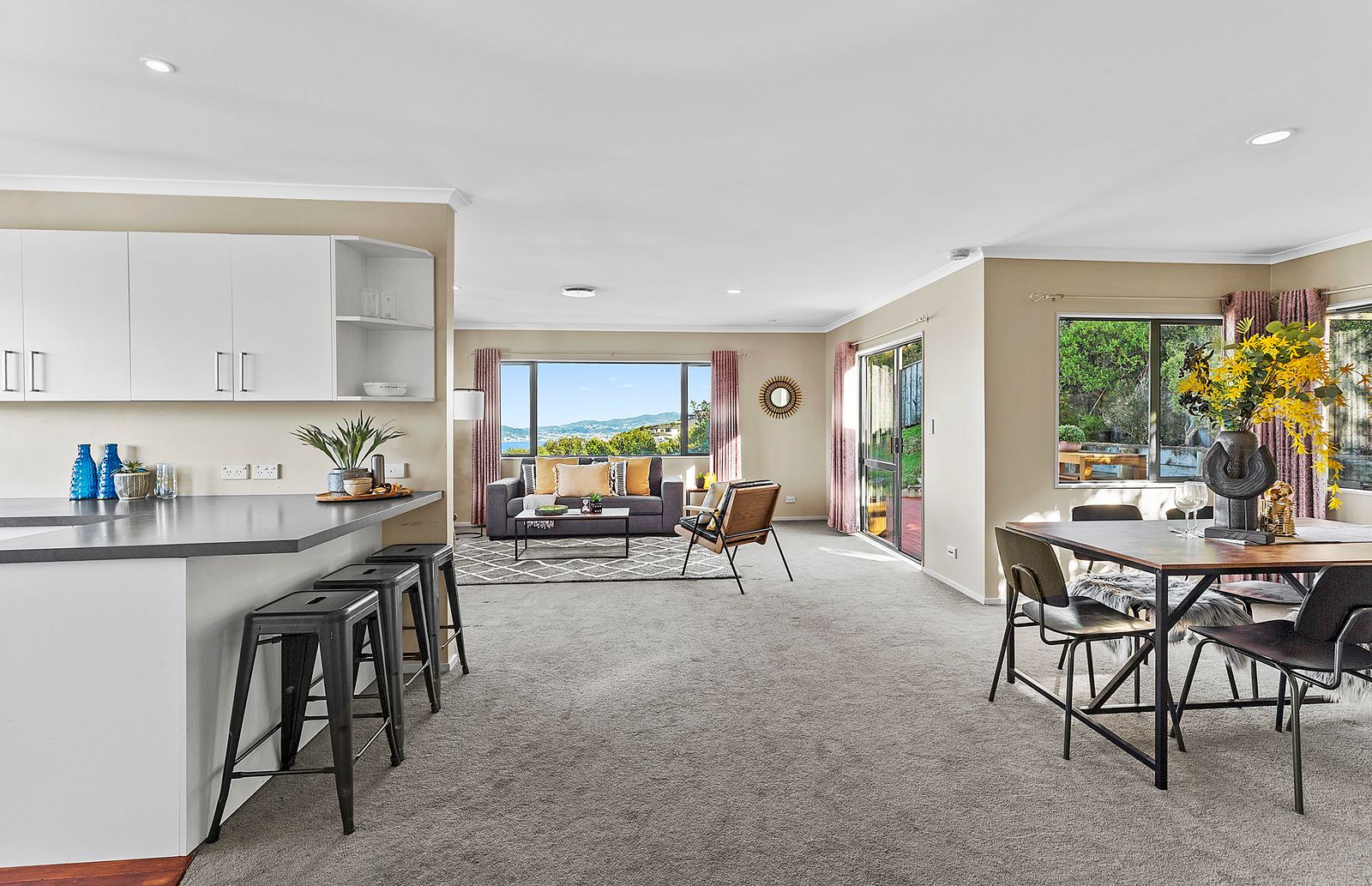 67 Dress Circle, Newlands, Wellington City