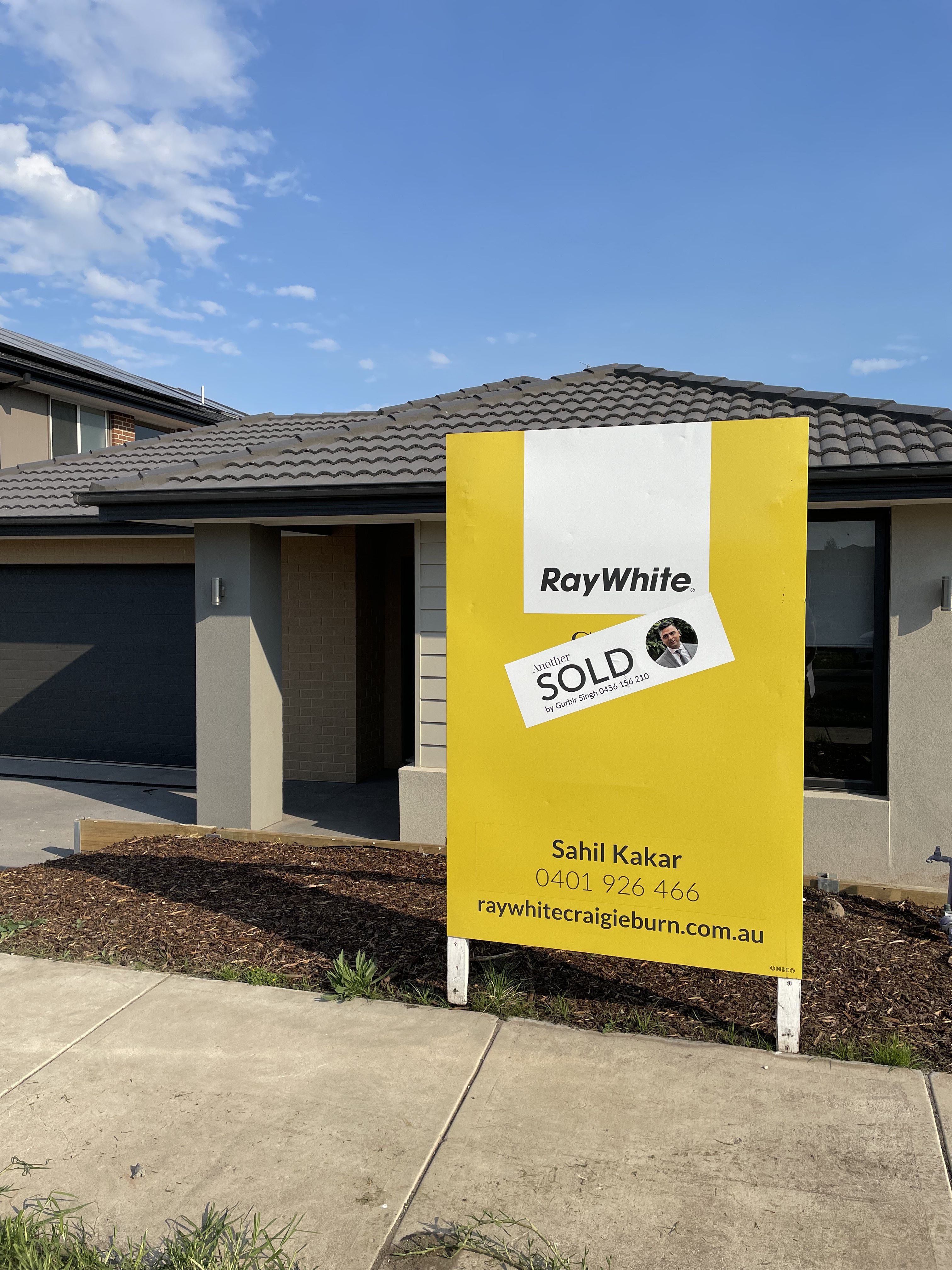 6 Nineveh Road, Craigieburn, VIC 3064
