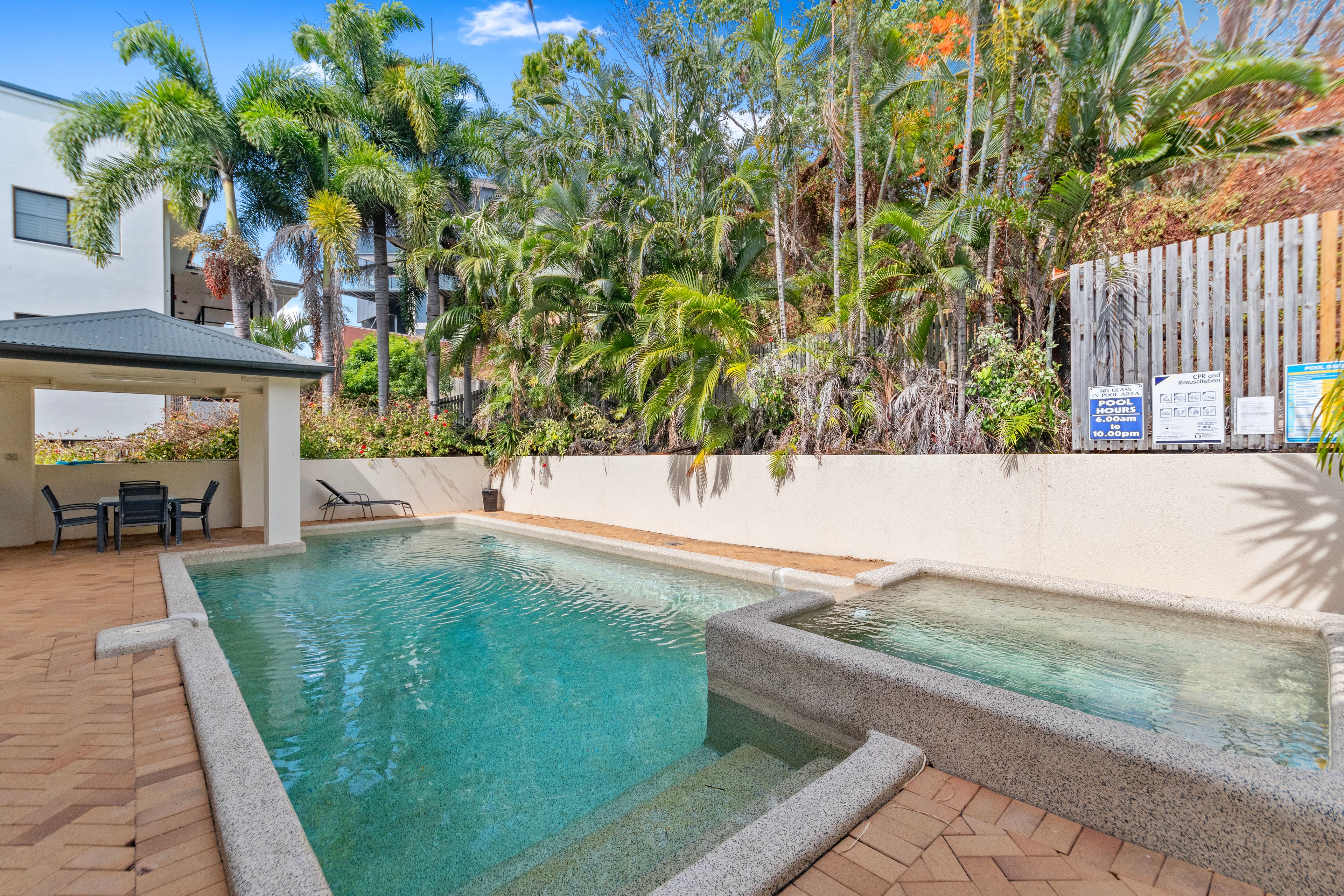 1/2A Cleveland Terrace, Townsville City, QLD 4810