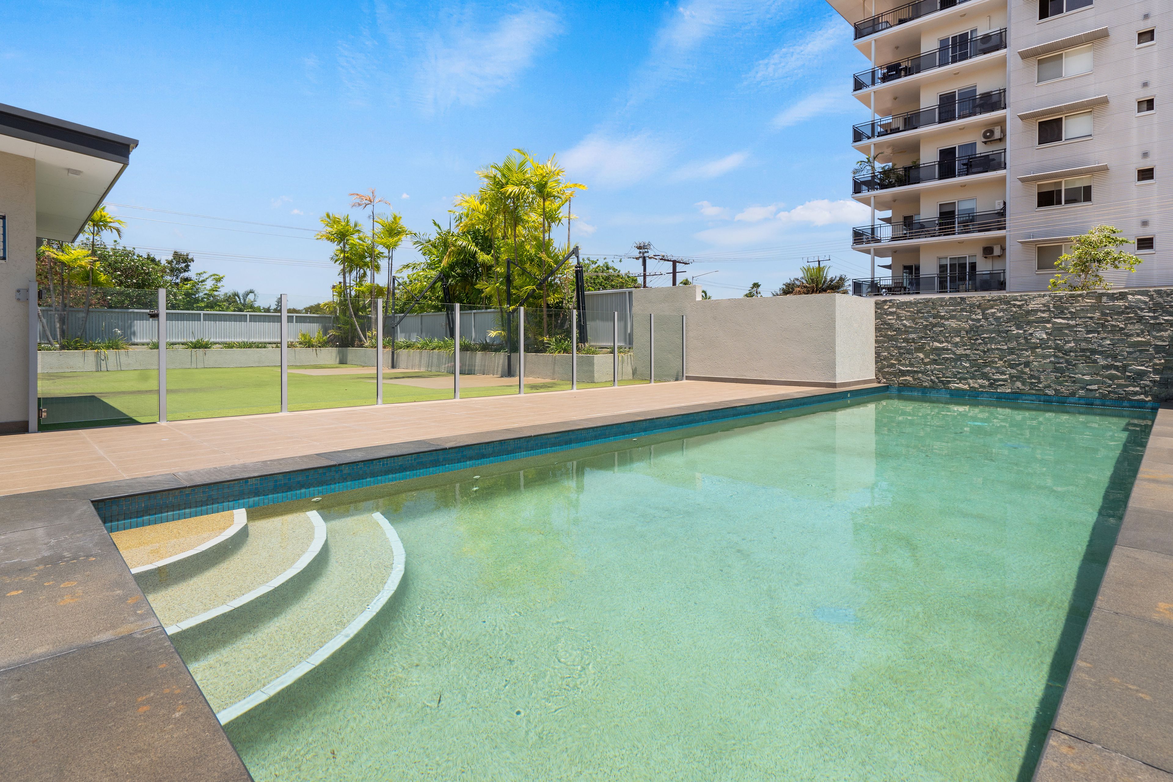 Superb investment opportunity in standout city setting! — photo 17 of 23