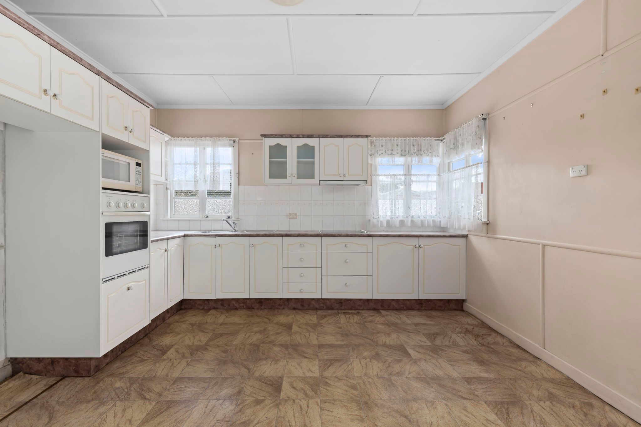 35 Booligal Street, Carina, QLD 4152