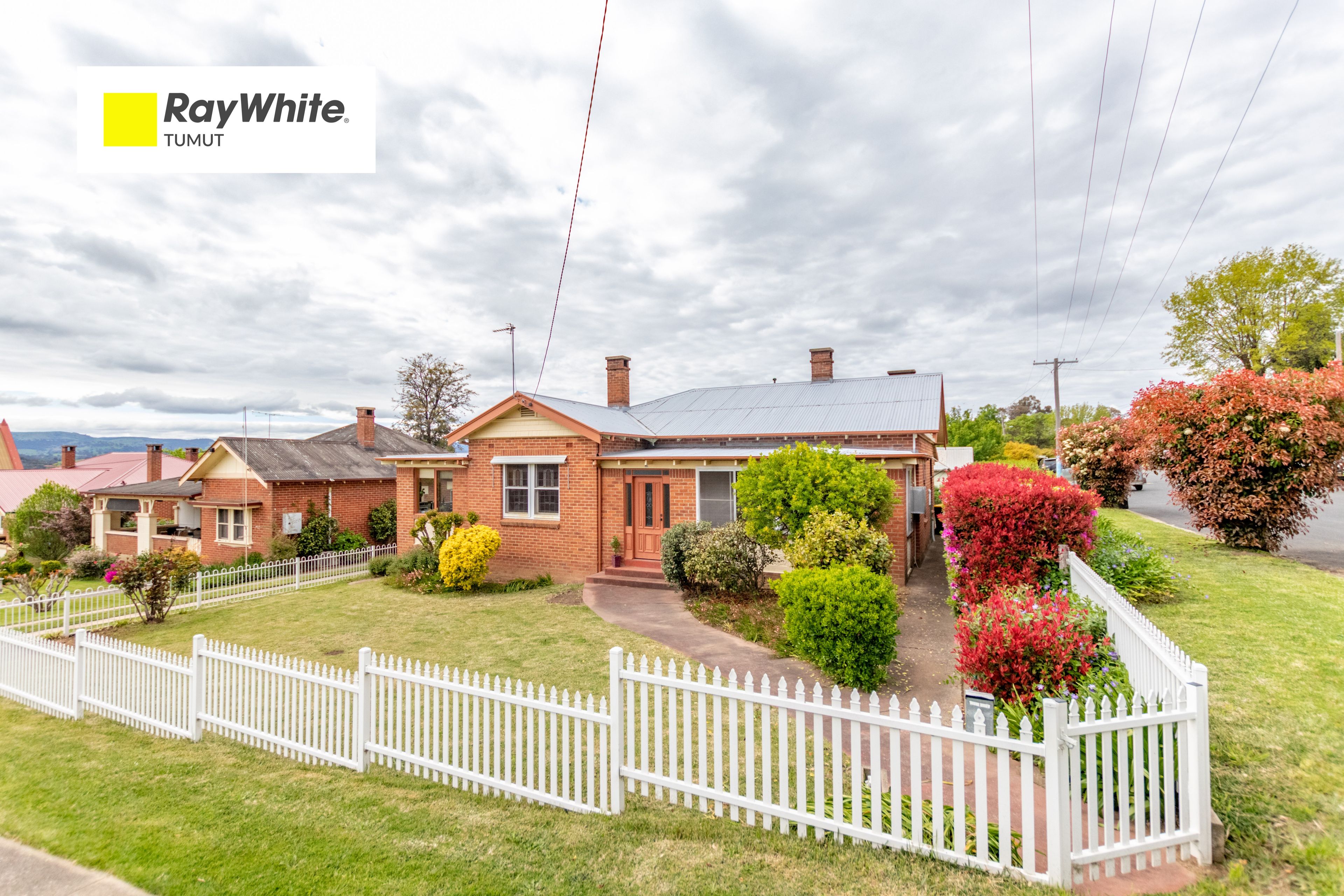 186 Wynyard Street, Tumut NSW 2720