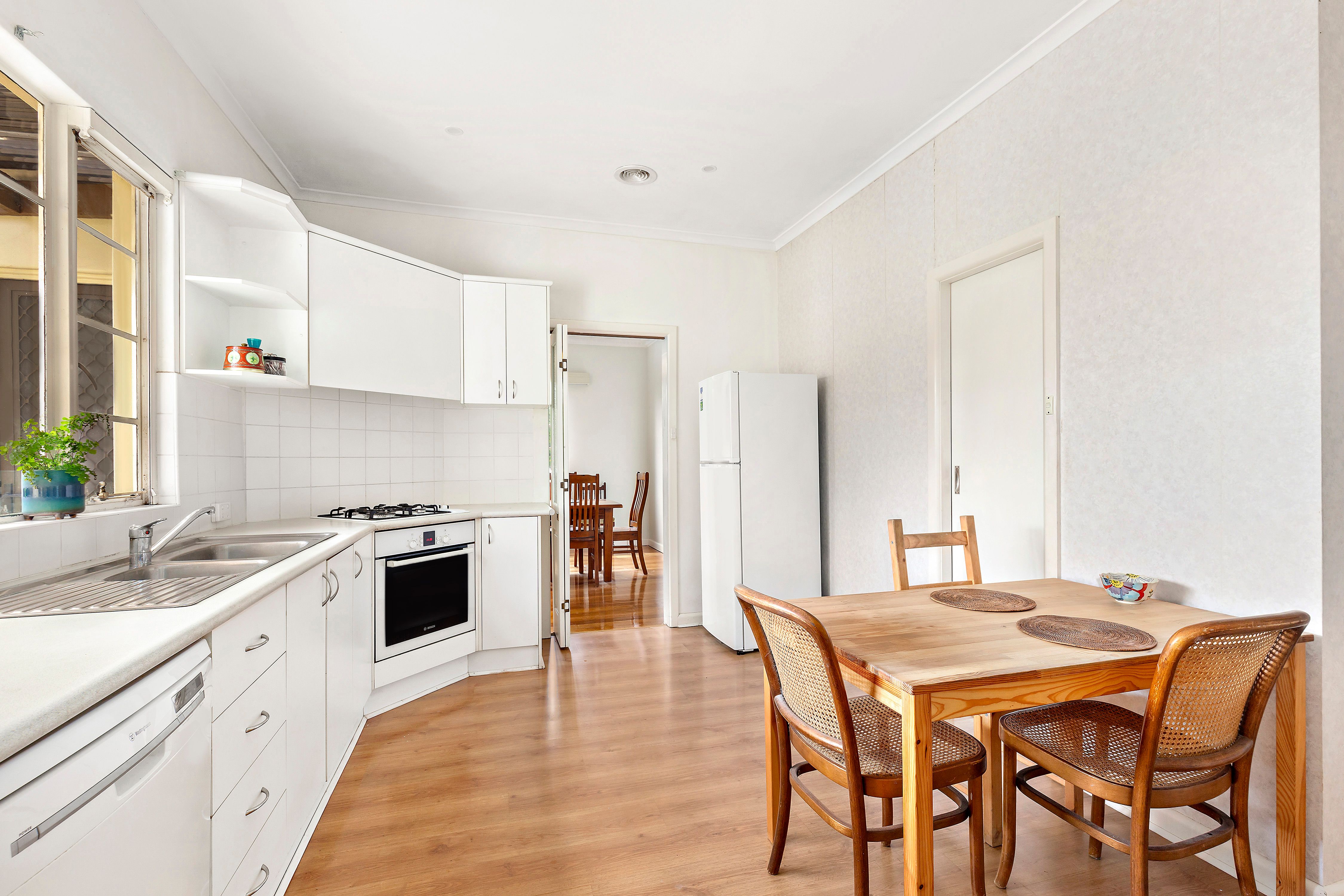 3 Brine Street, Hughesdale, VIC 3166
