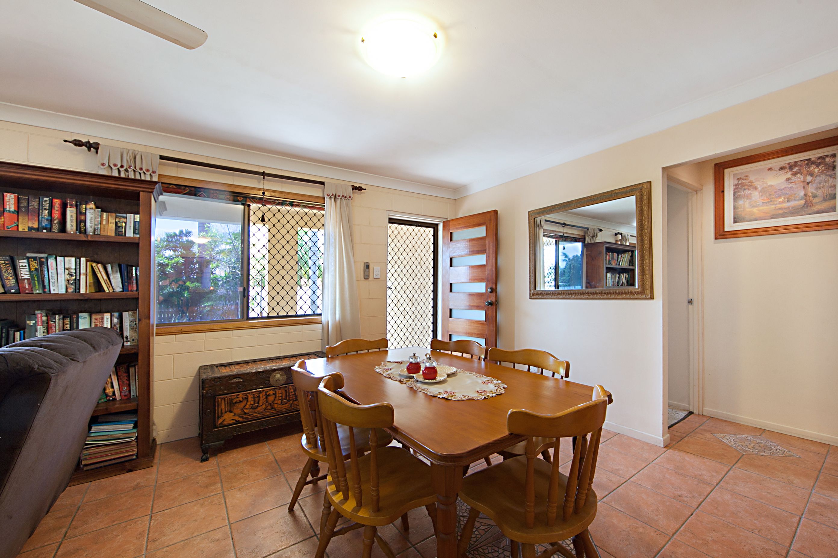 27 President Street, Kirwan, QLD 4817