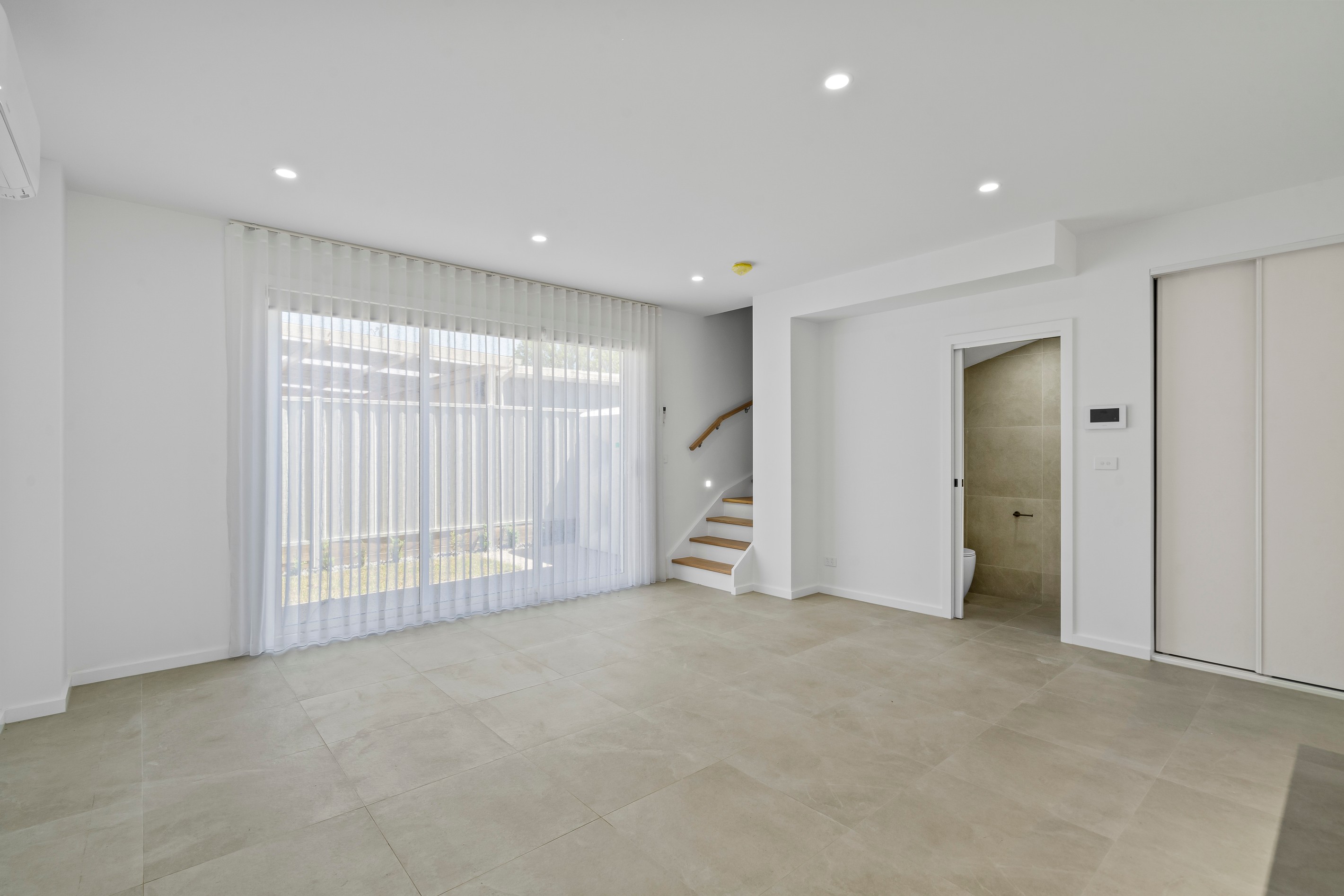 1-4/150 Somerset Road, Campbellfield, VIC 3061