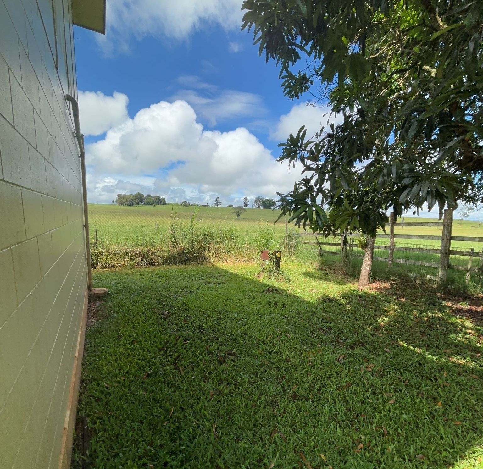 476A Russell Road — photo 15 of 16
