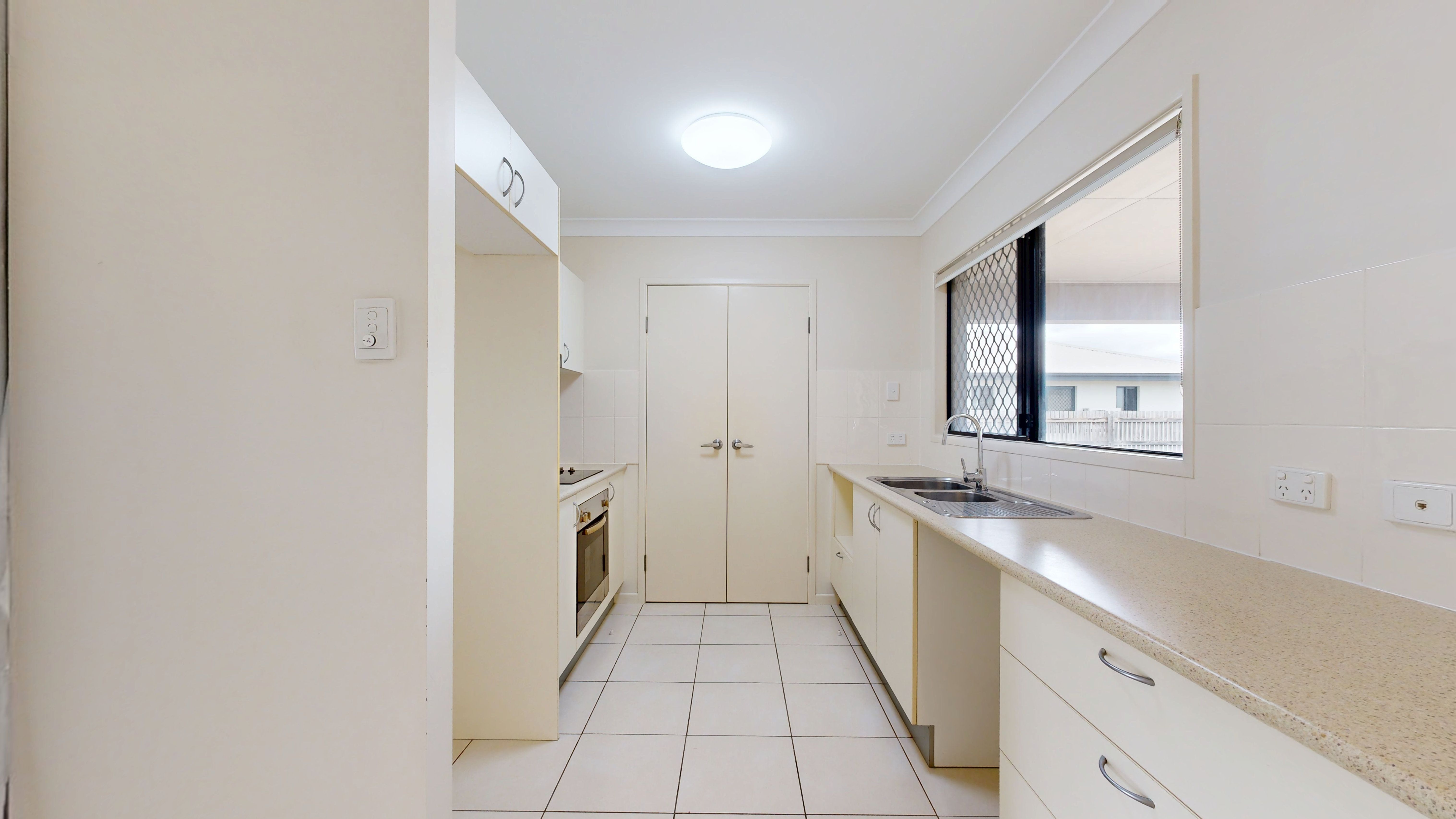 13 Ellsworth Drive, Mount Louisa, QLD 4814