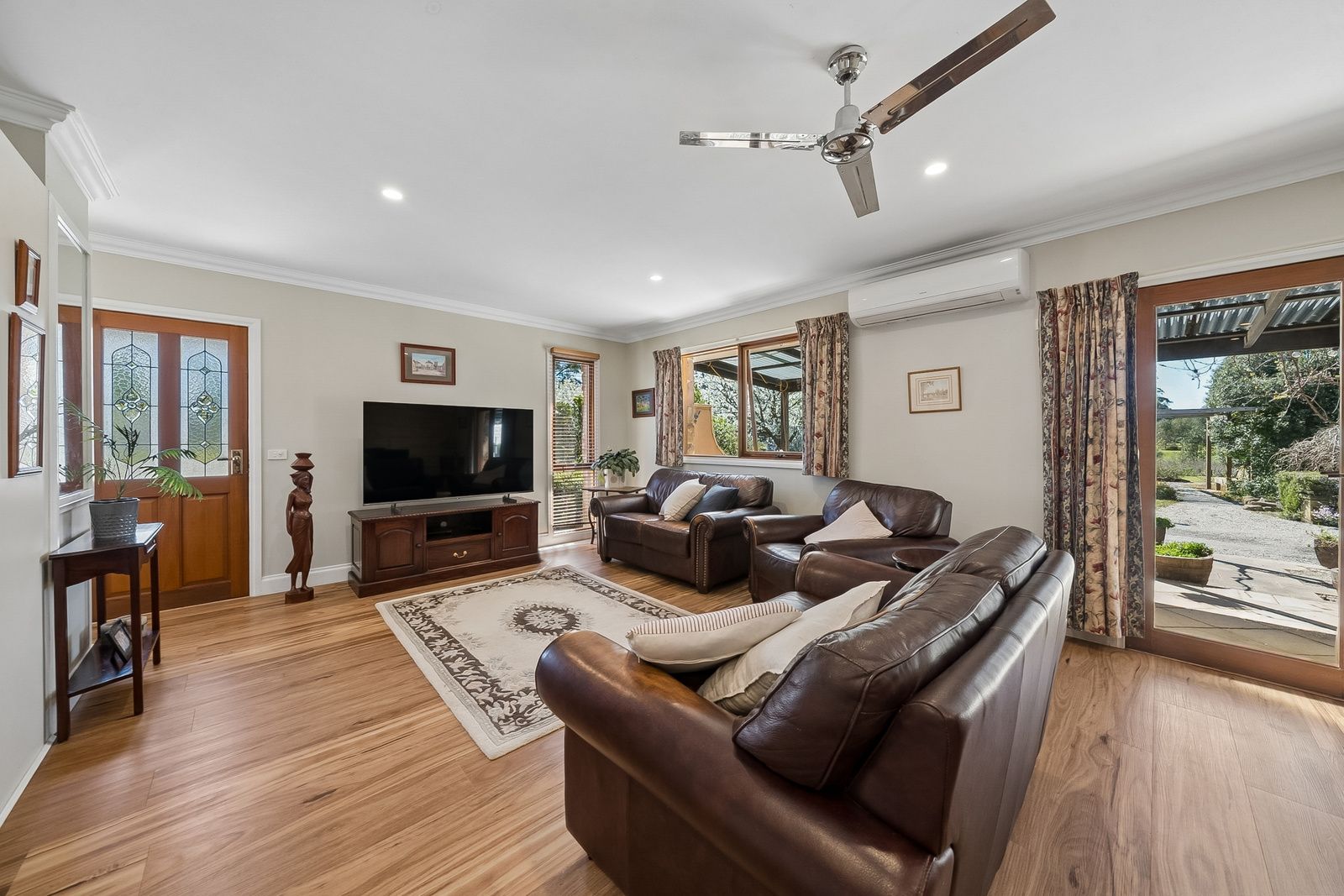 22 Longwood Road — photo 5 of 22