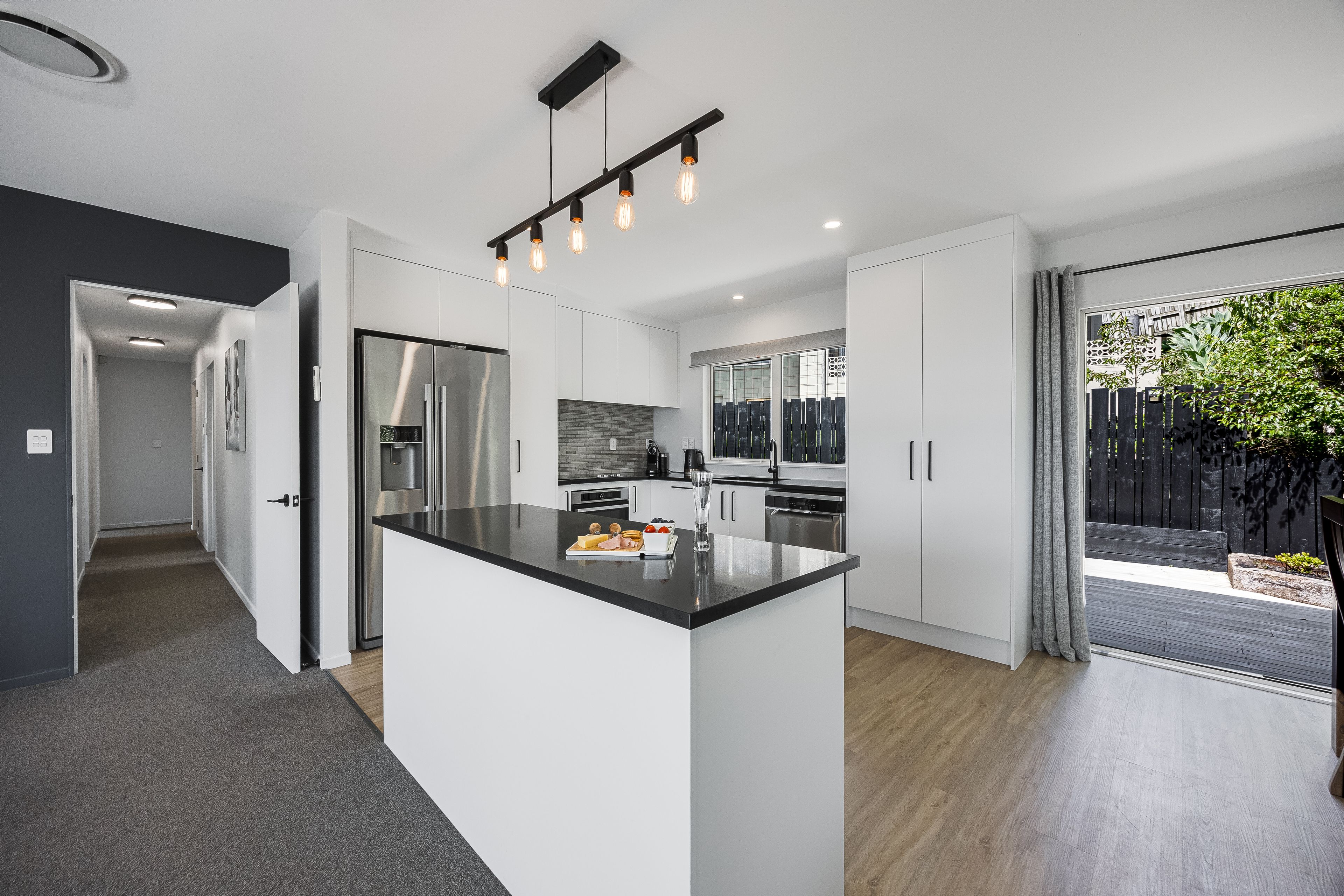 22 Whangaparaoa Road, Red Beach, Rodney