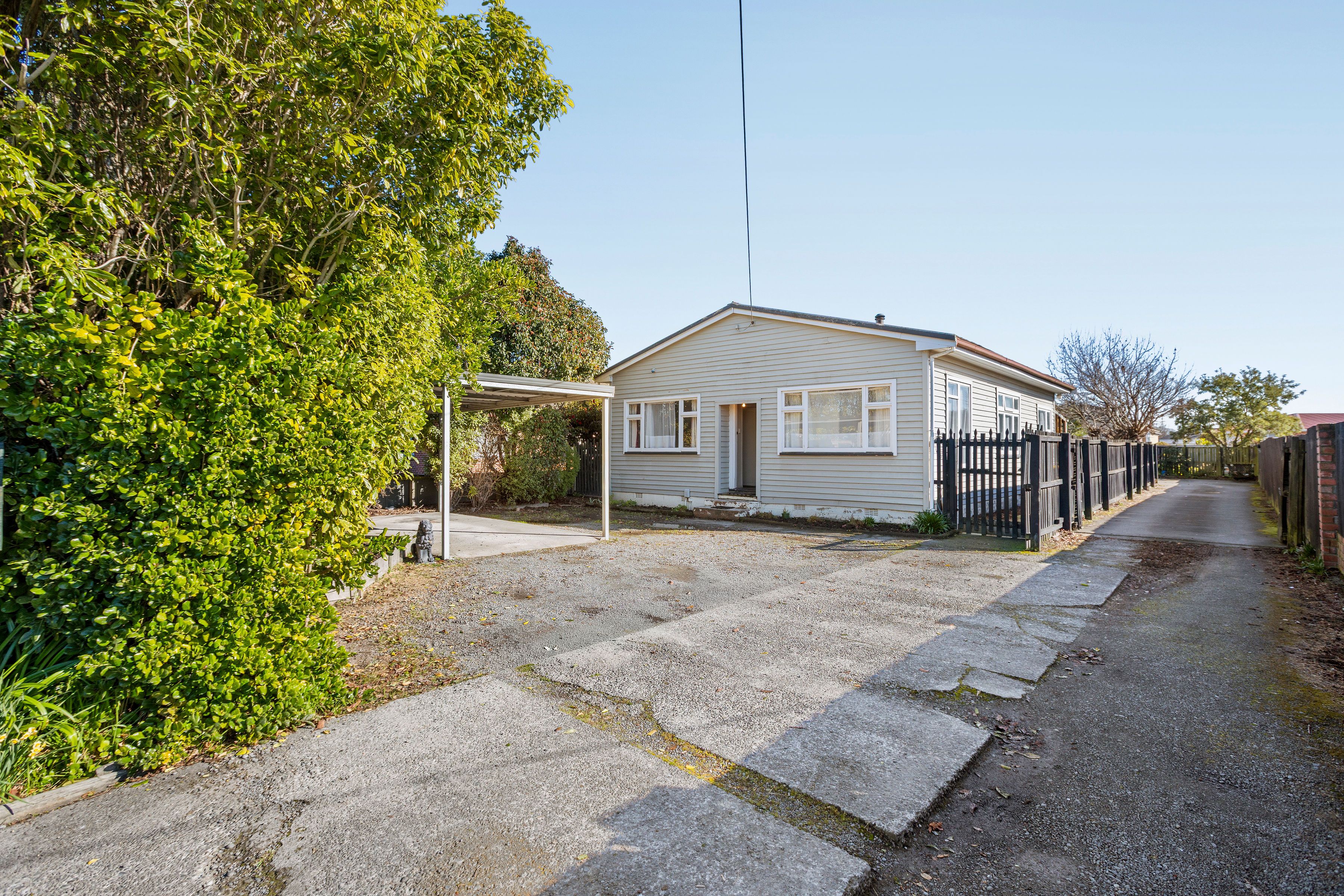 1/126 Springs Road, Hornby, Christchurch City